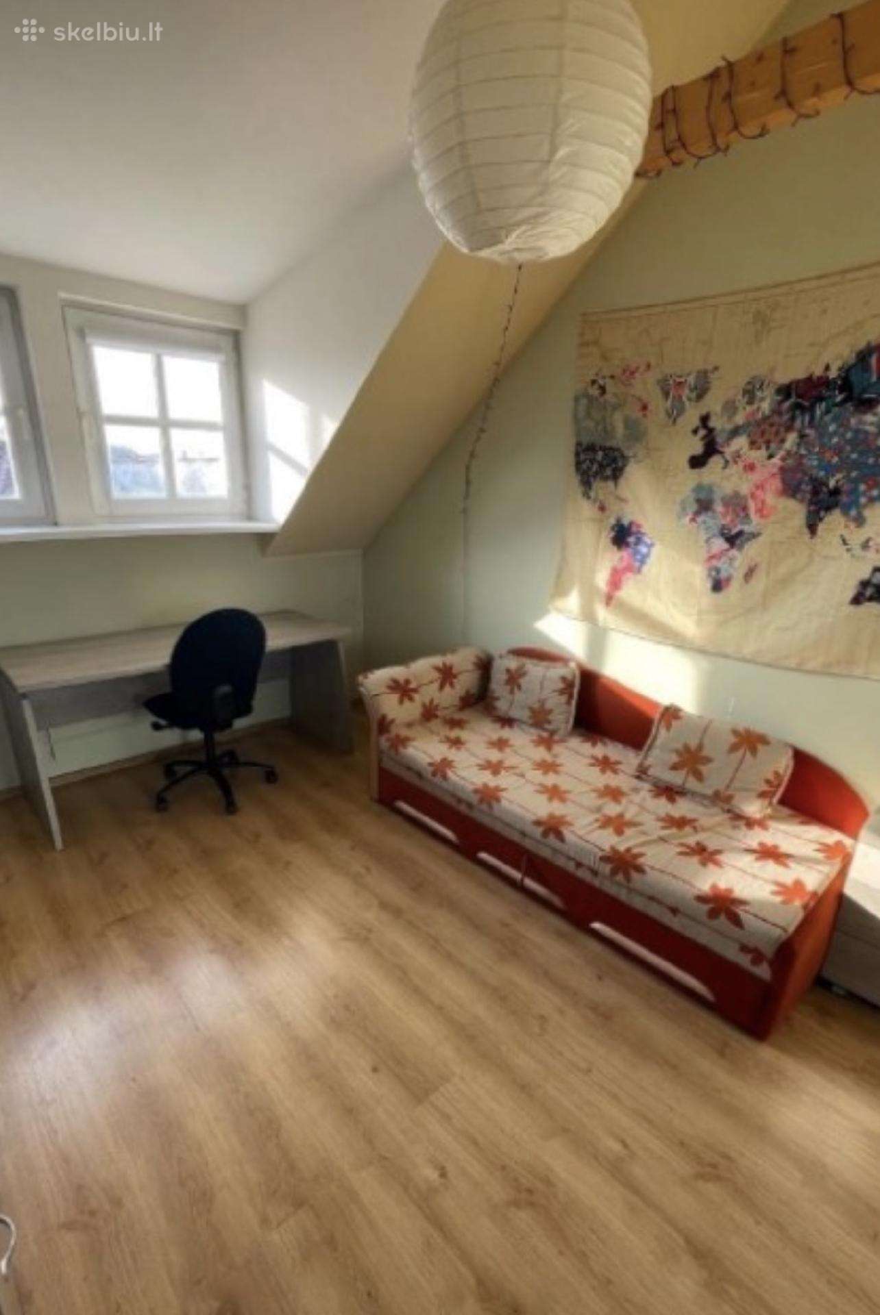 Dovanoju kušetę (išskleidžiama)