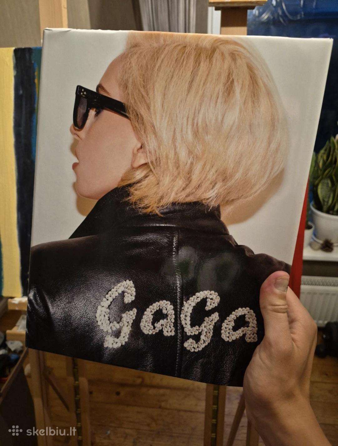 Lady gaga knyga