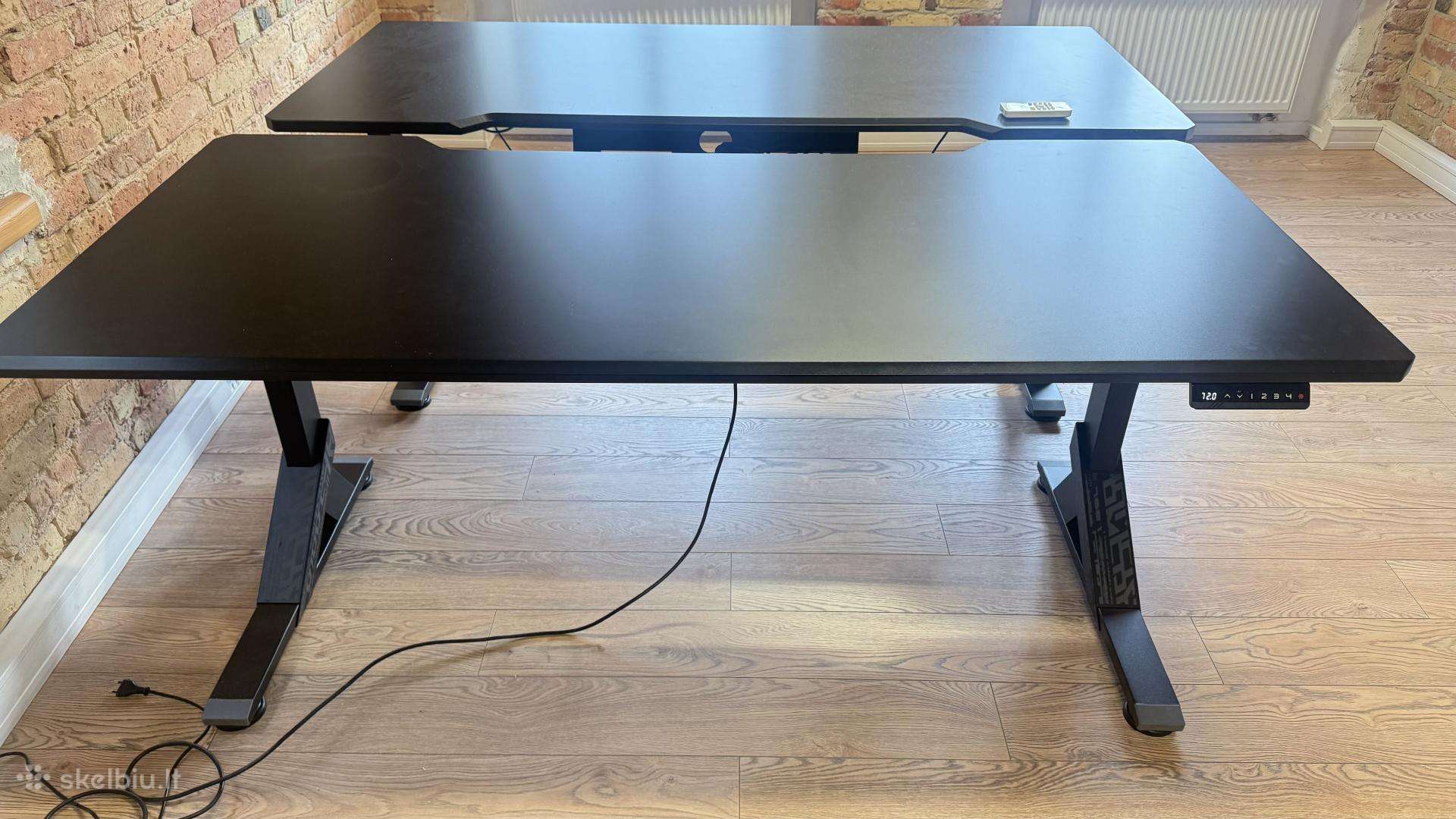 Uppspel stalas, 180x80 cm, reguliuojamo aukščio