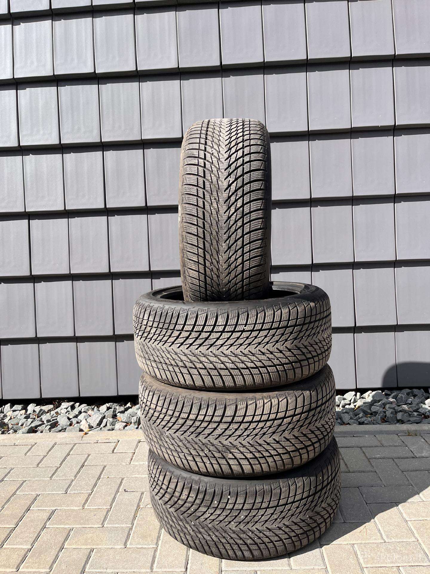 Goodyear, žieminės 245/40 R19