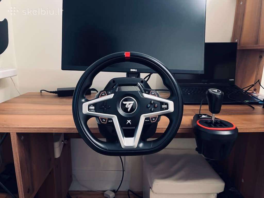Žaidimų vairas su pedalais