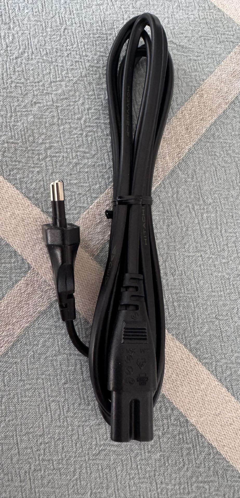 Premium Cord maitinimo laidas Ac - Iec C7, 1.5 m.