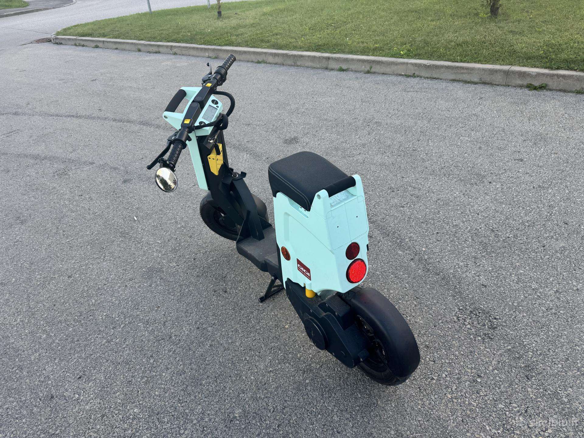 Govecs -kita-, scooters / mopeds