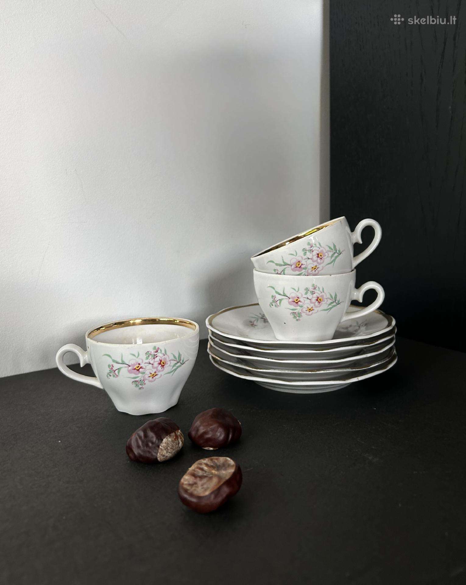 Porceliano rinkinys 3 puodeliai 5 lekstutes