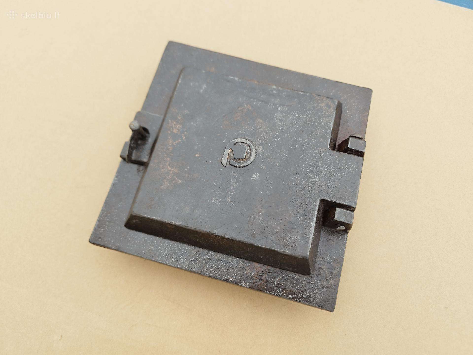 Ketaus suodžių pravalos durelės krosniai 15x15 cm