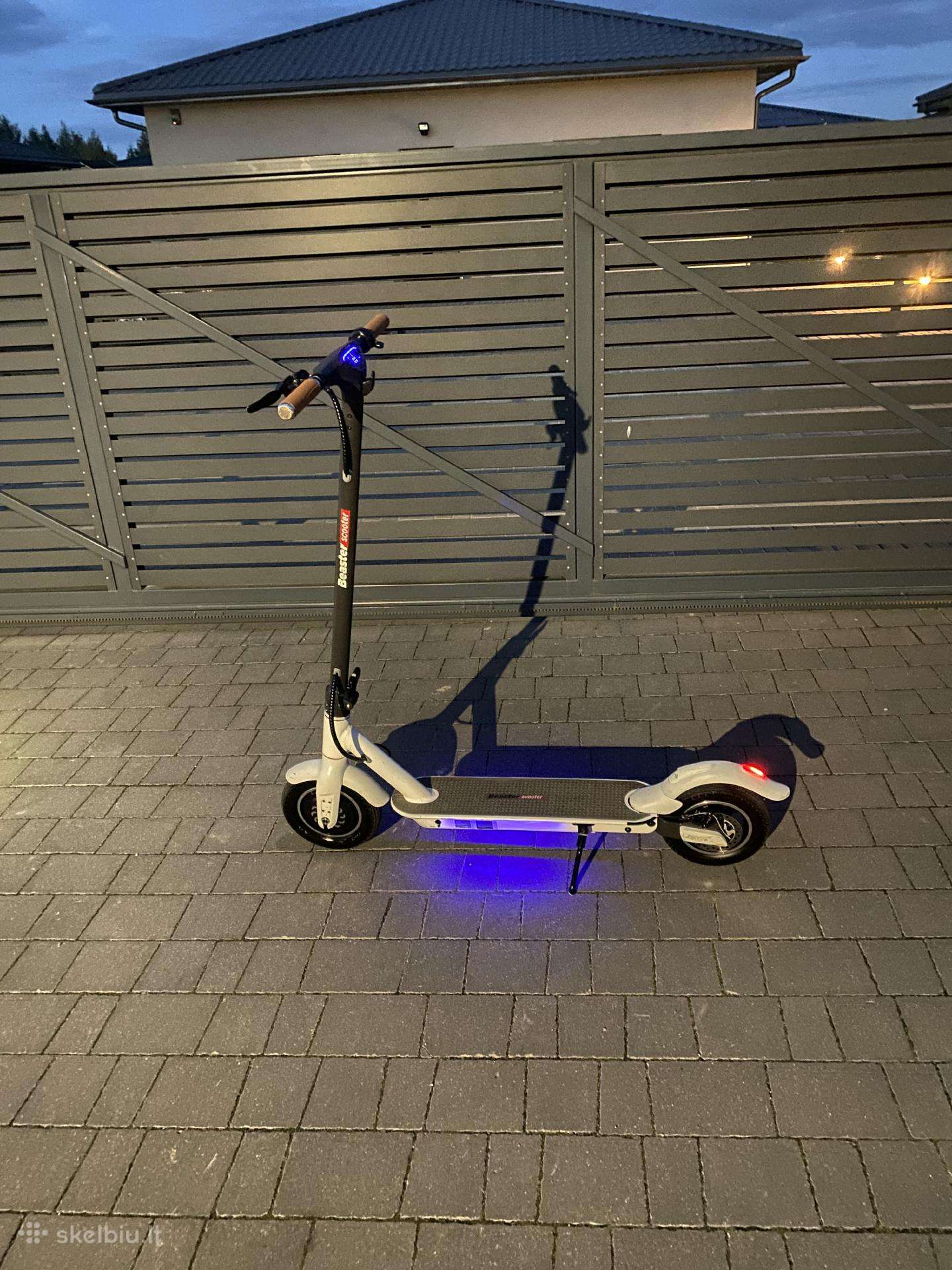 Electric scooter Beaster Scooter