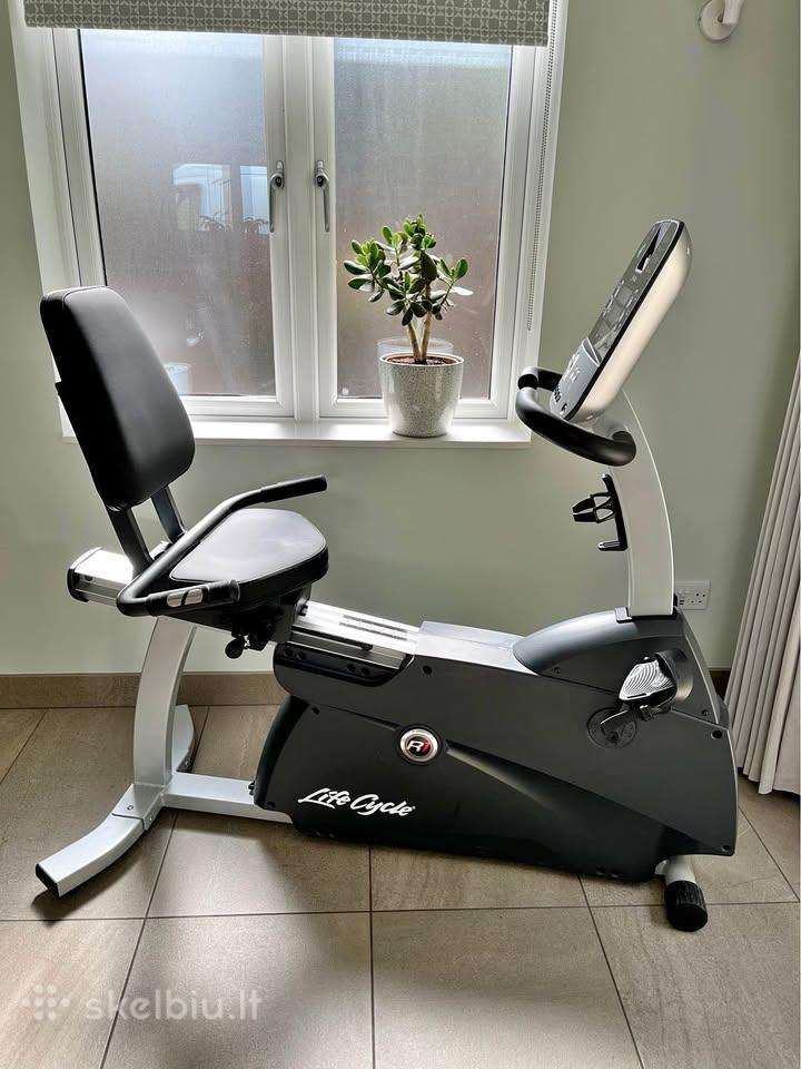 Dviratis treniruoklis Life Fitness R1 track+