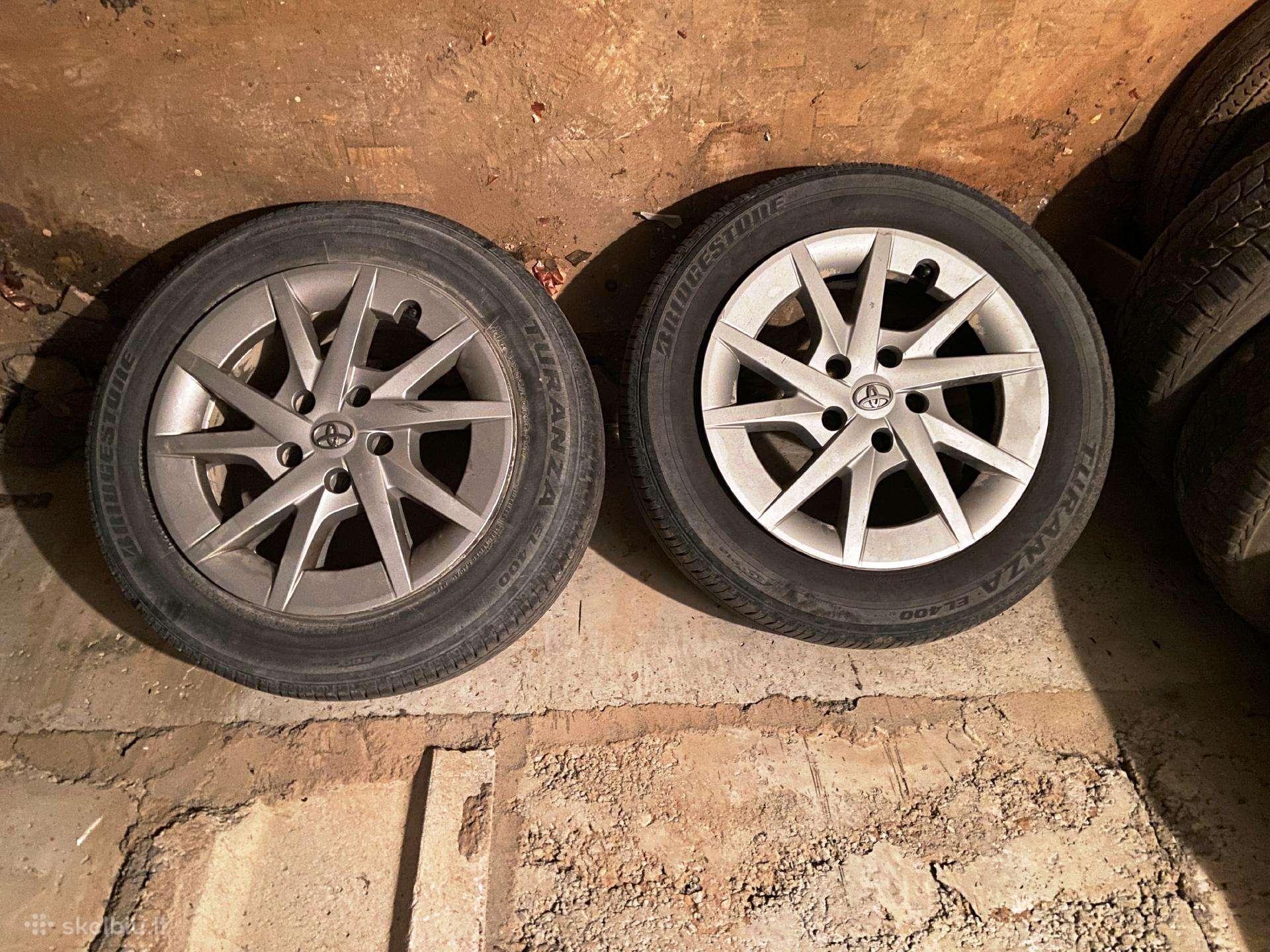 Prius Plus R16 Originalus ratlankiai + gaubtai