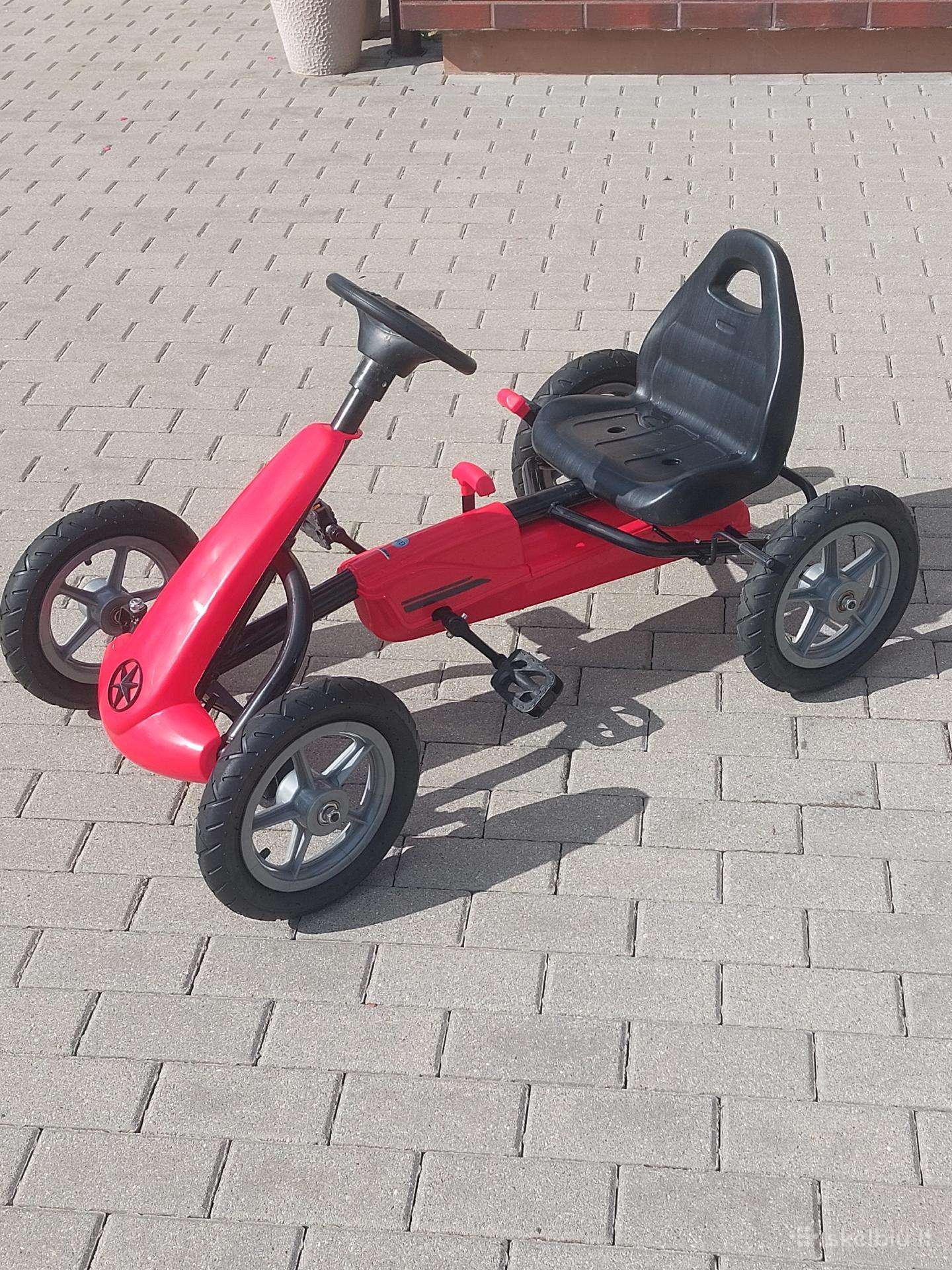 Vaikiškas minamas kartingas