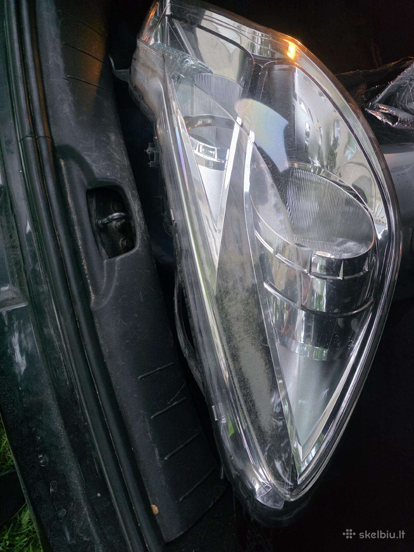 Citroen Ds3 priekinė dešinės pusės lempa