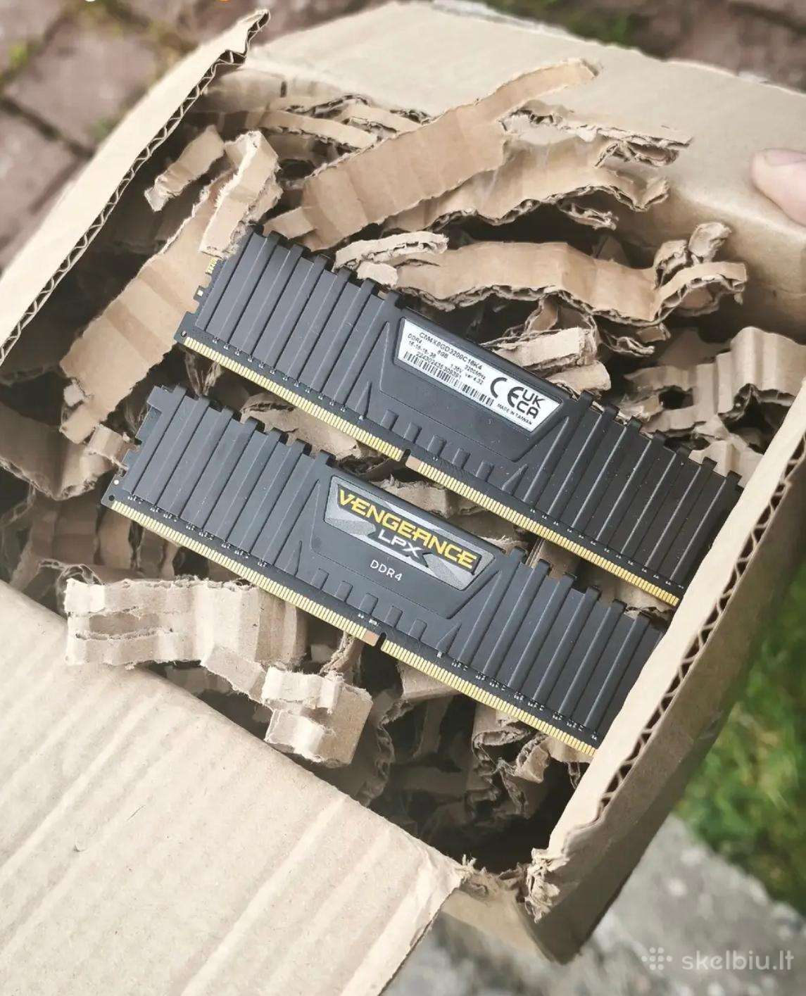 Corsair vengeance ddr4 16gb ramai