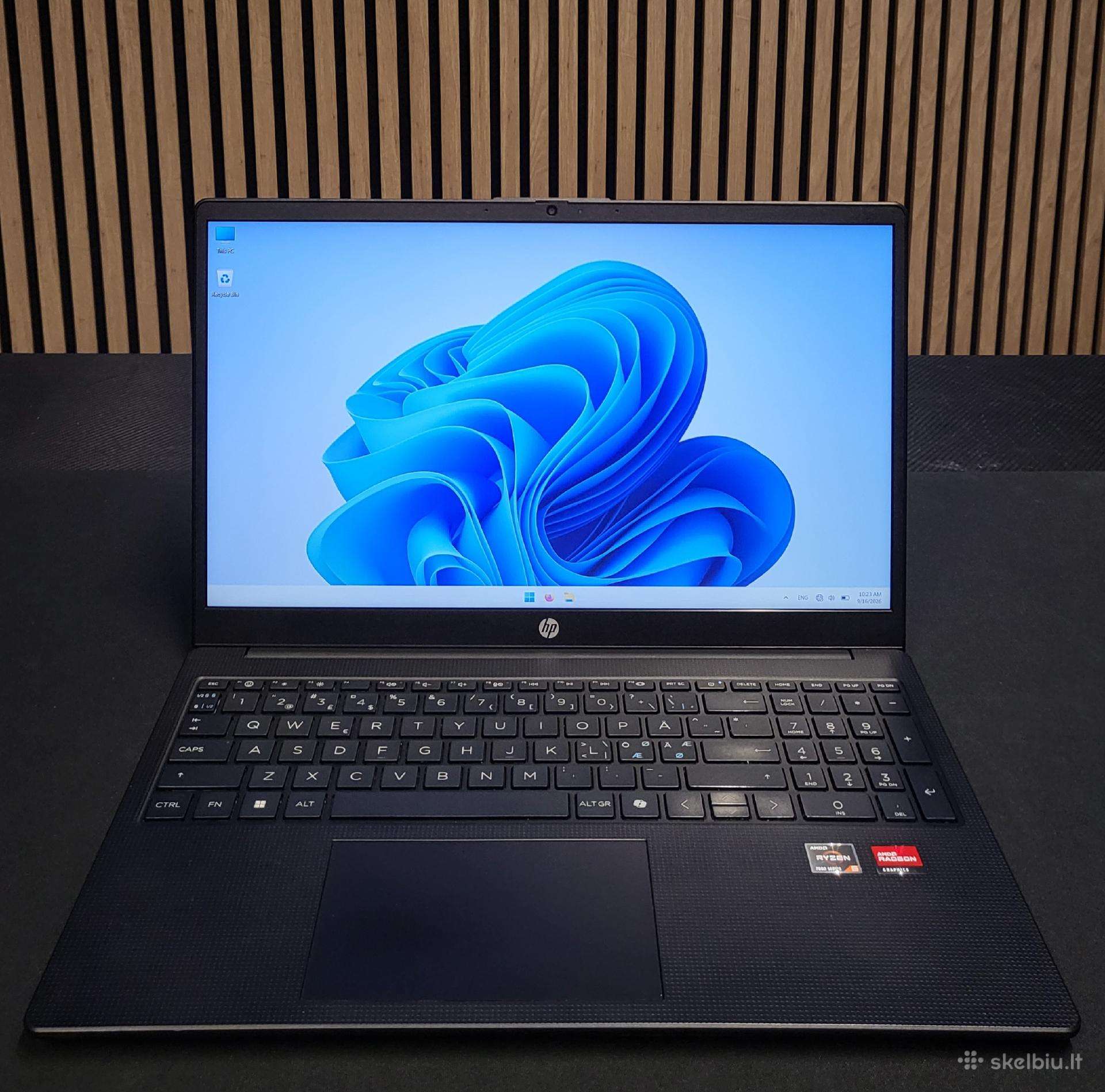 Hp 15,6/ Ryzen 5 7520/ 8 GB Ddr5 / Nvme / 0% / Fhd