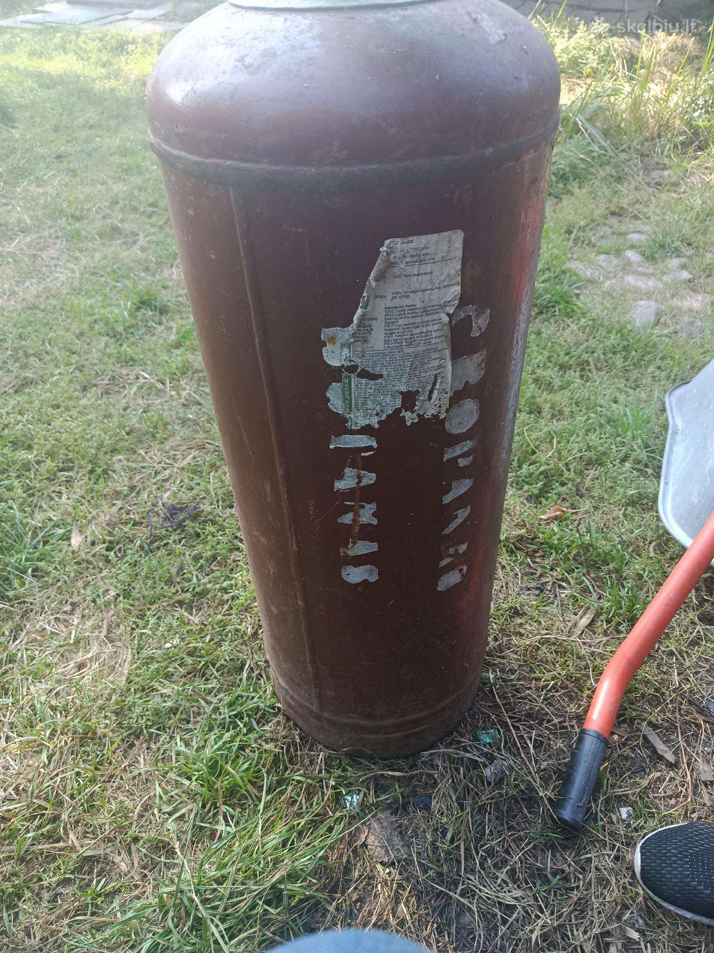 Dujų balionai tušti