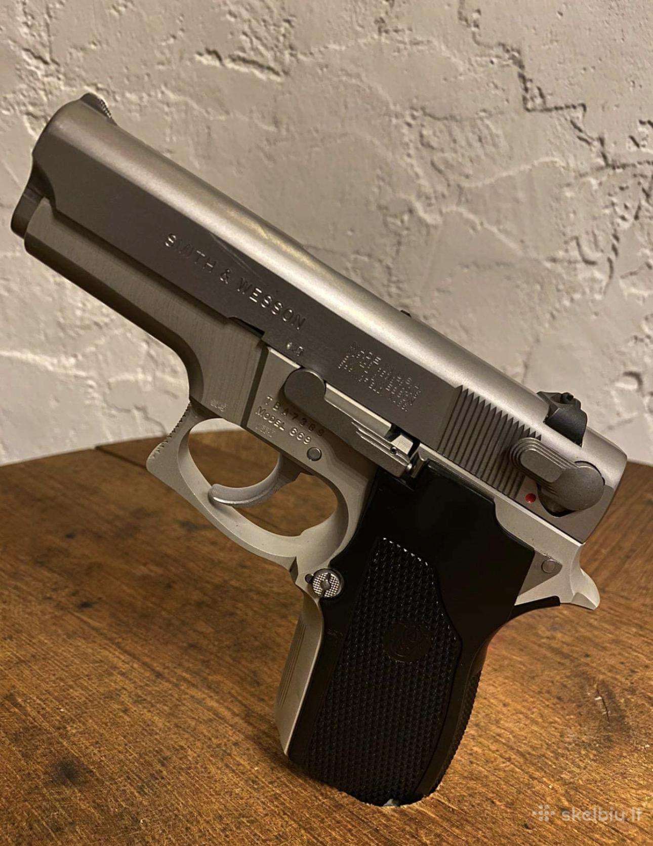 Smith and wesson 669