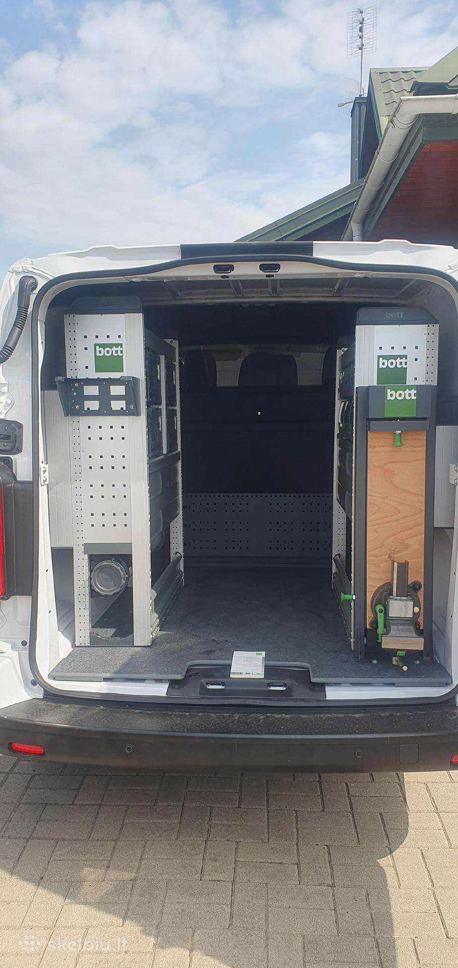Bott daiktadėžės mikroautobusui