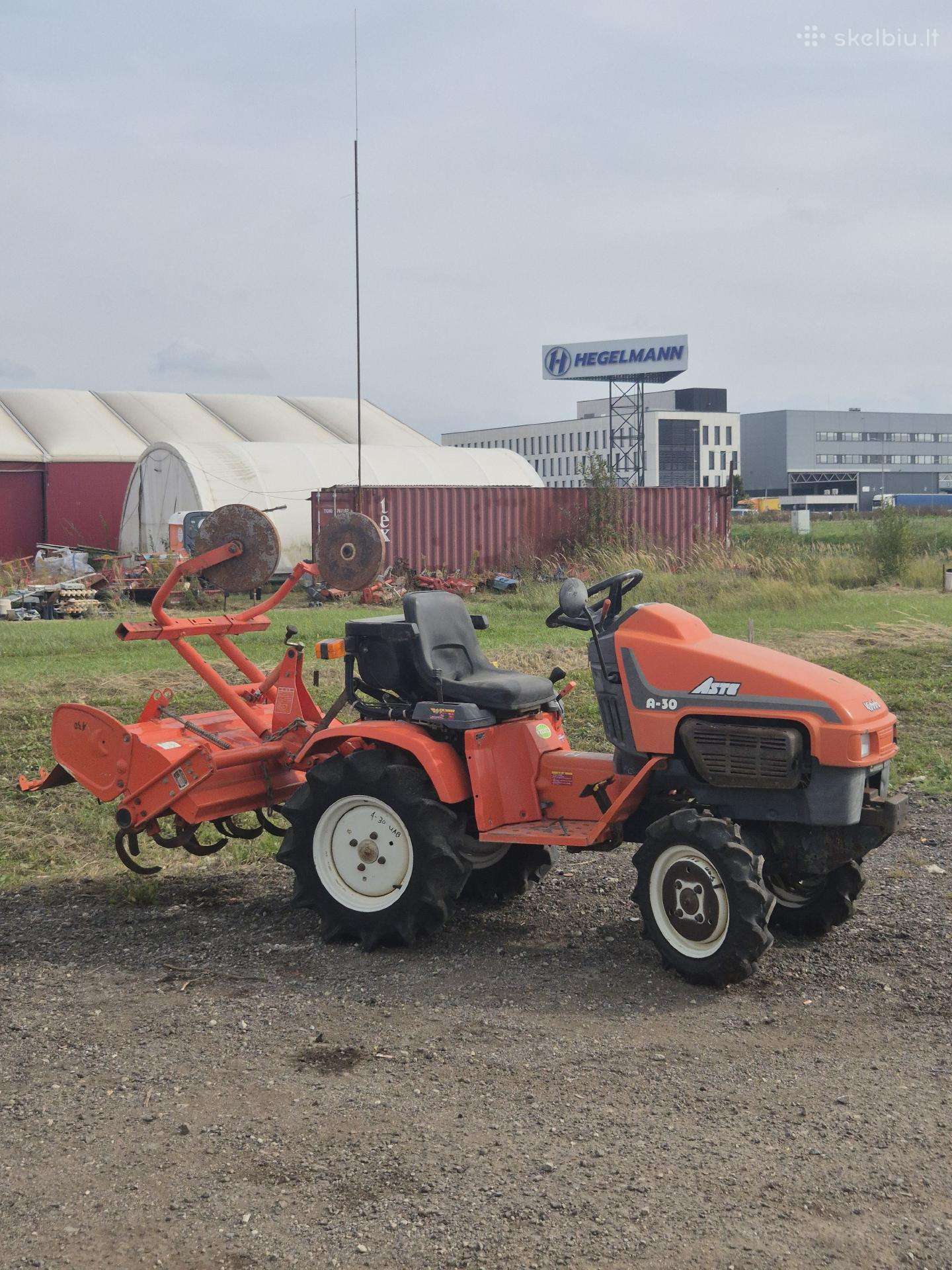 Kubota A-30, tractors