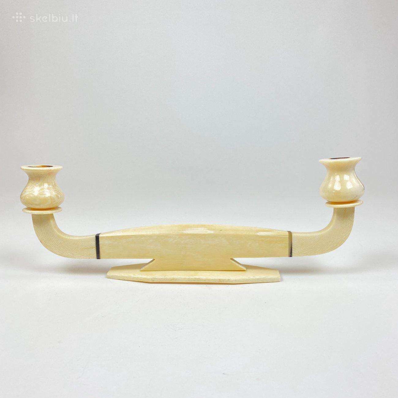 Art deco dviejų šakų žvakidė