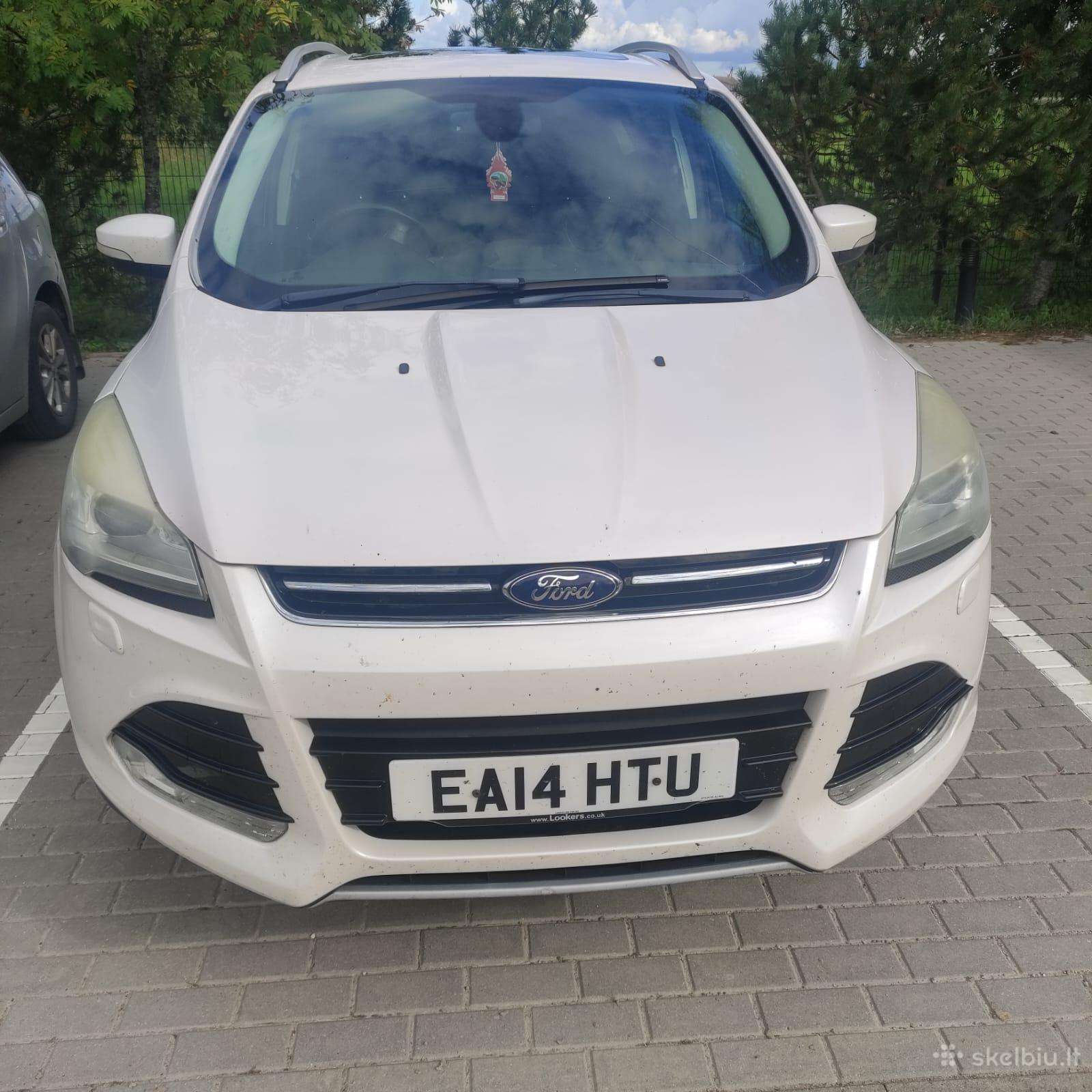 Ford Kuga 2014 vairas desineje