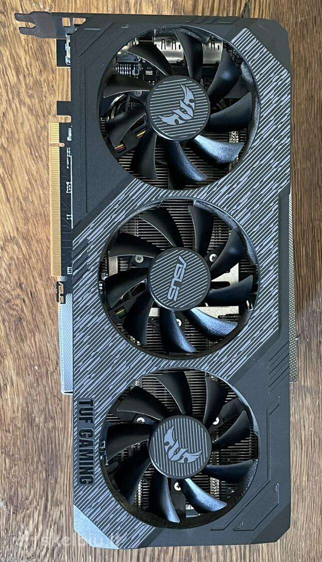 Asus Rog Strix Asus Dual Gtx 1070 Rx 5700 XT