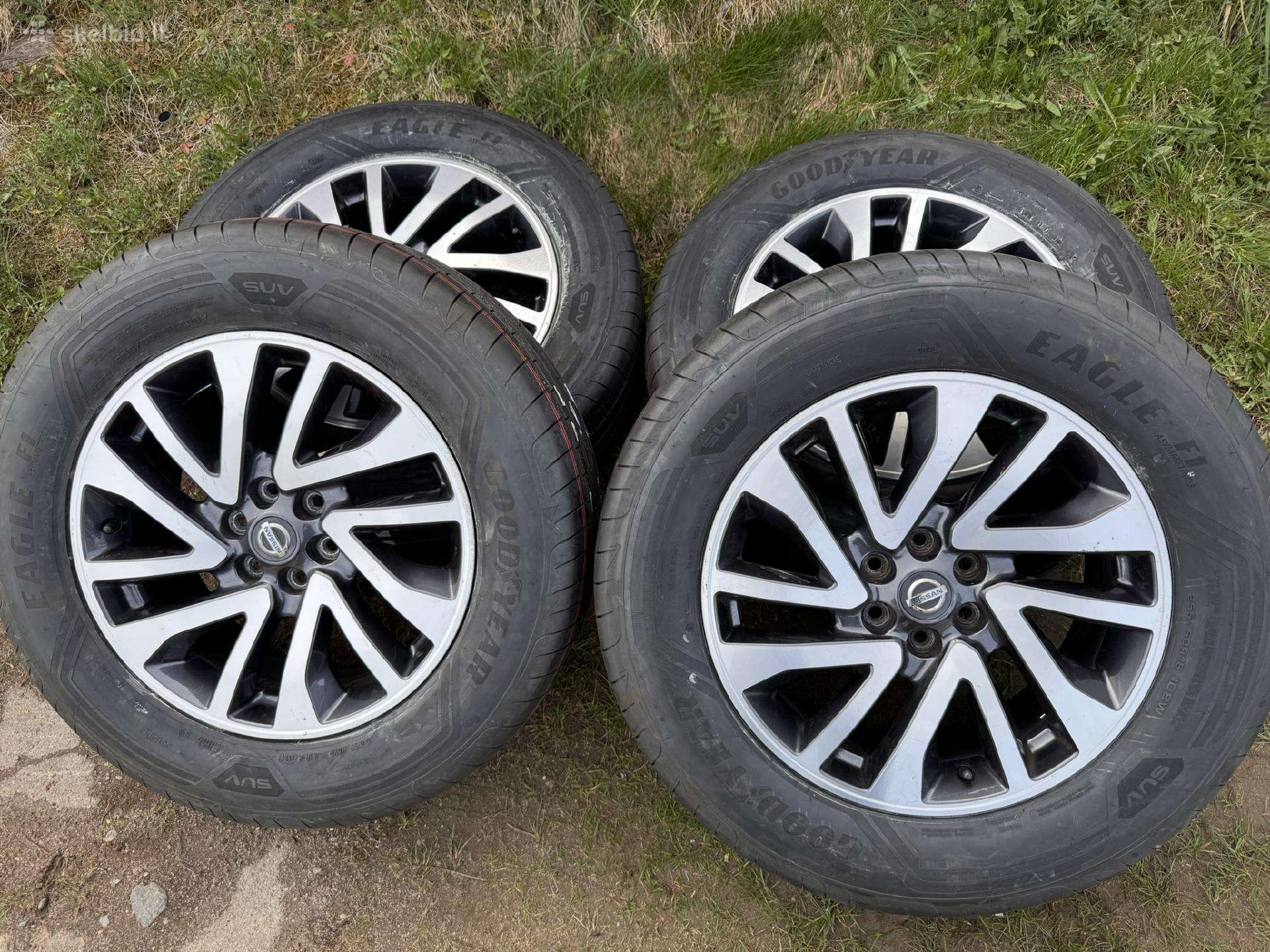 Nissan ratlankiai su naujomis vasarinėmis padangom