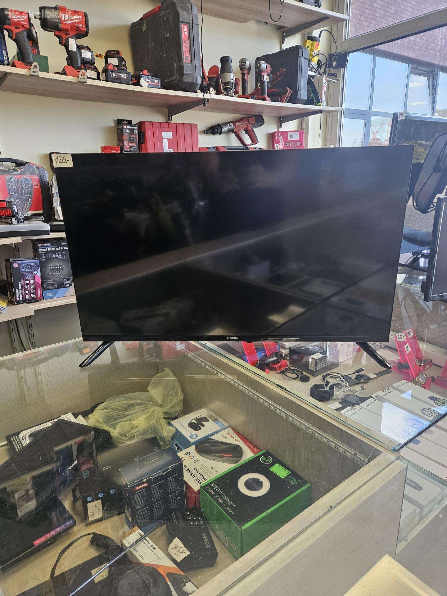 TV Xiomi smartas L32m8-a2eu. 32coliai. Taikos pr 1