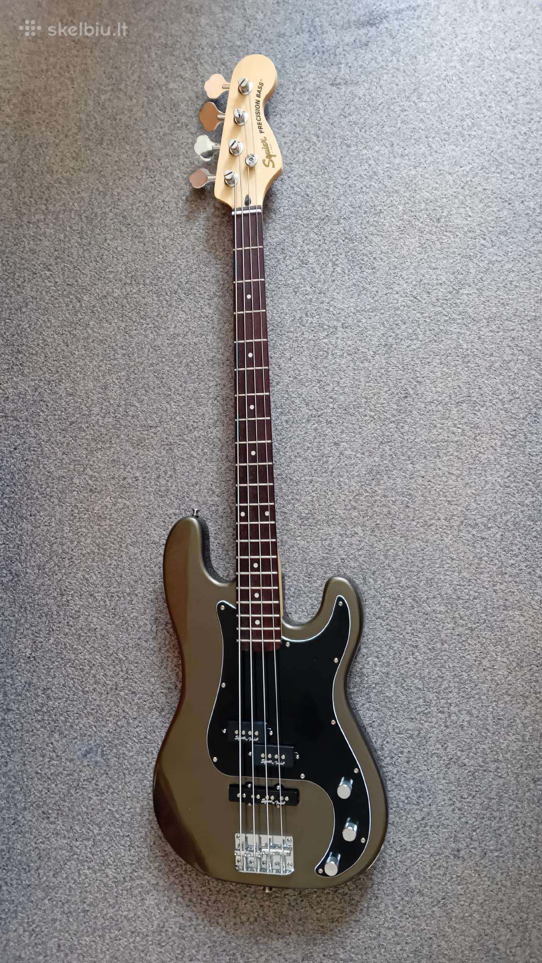 Bosinė gitara