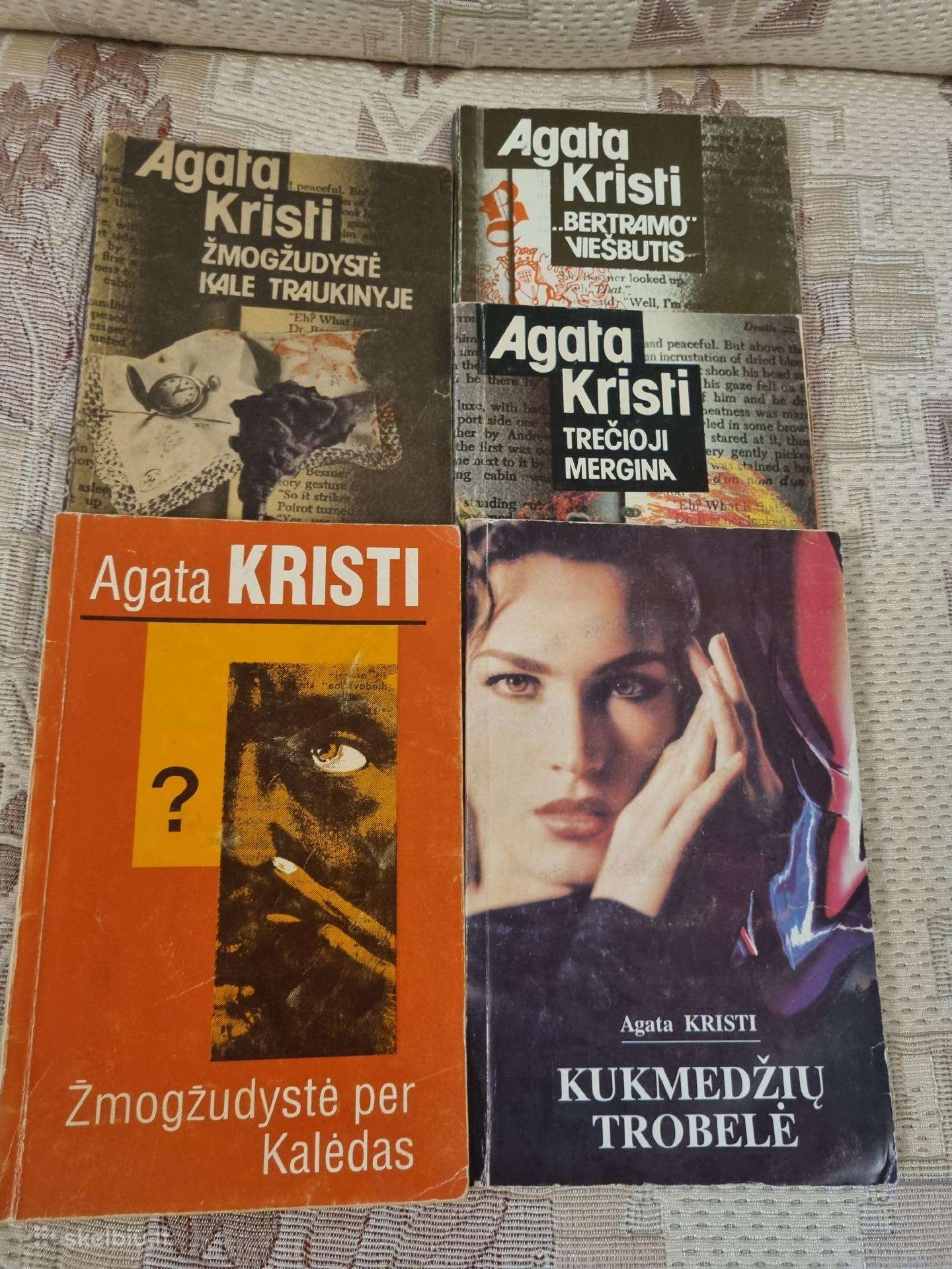 Agata Kristi 5 knygos