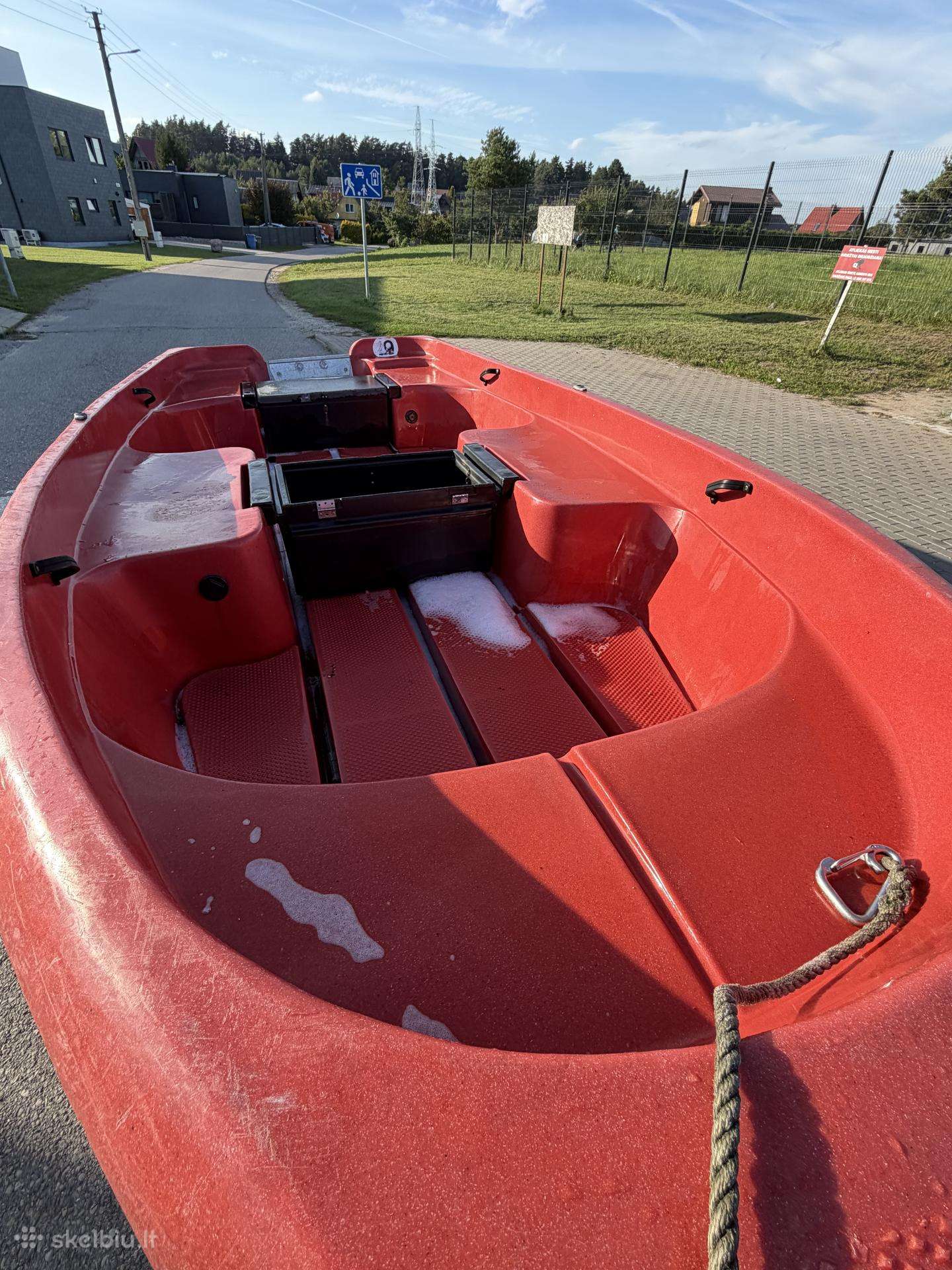 Pionier, plastikāta laivas