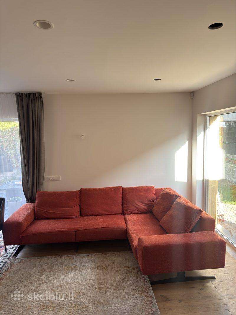 Kampinė Sofa