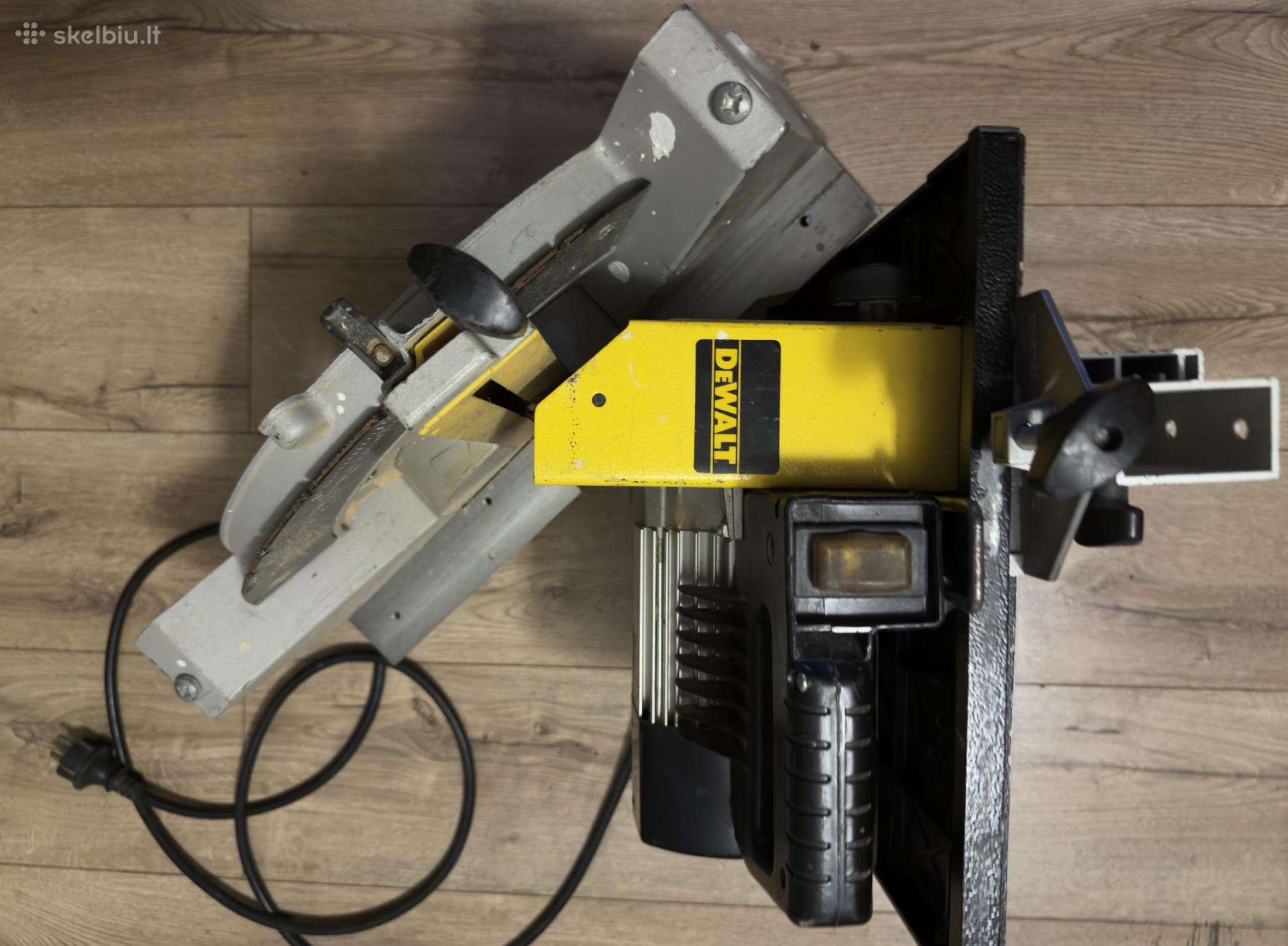 Dewalt