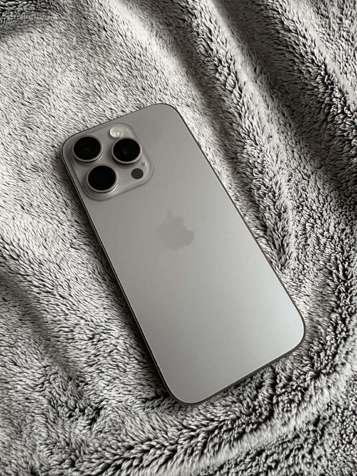 iPhone 15 Pro 128gb baterija 89%