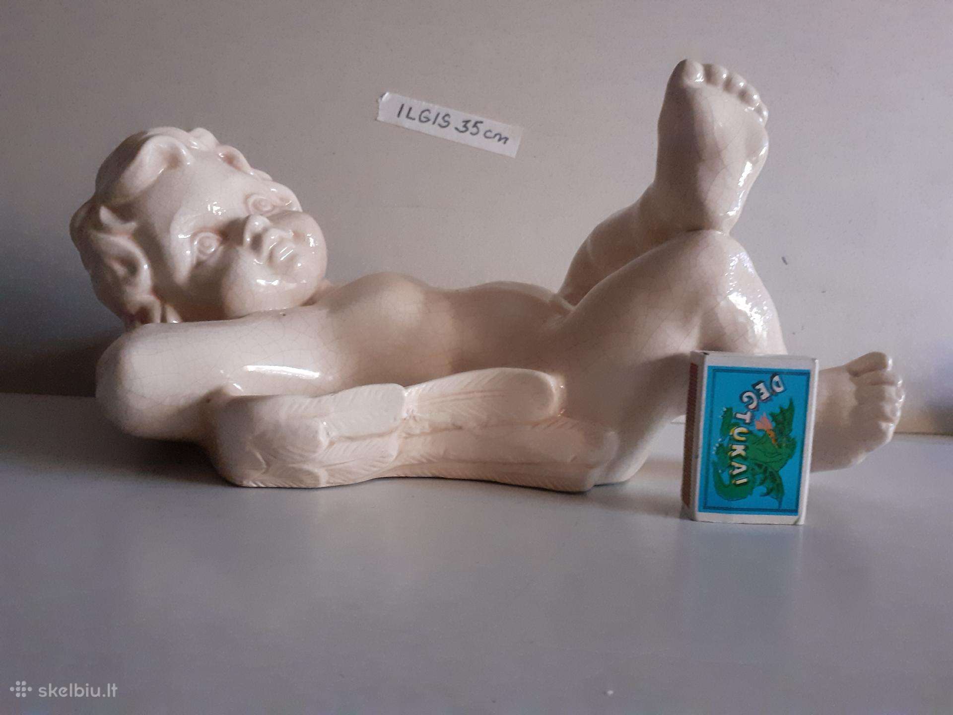 Didelė gulinčio angeliuko statulėlė Ilgis 35