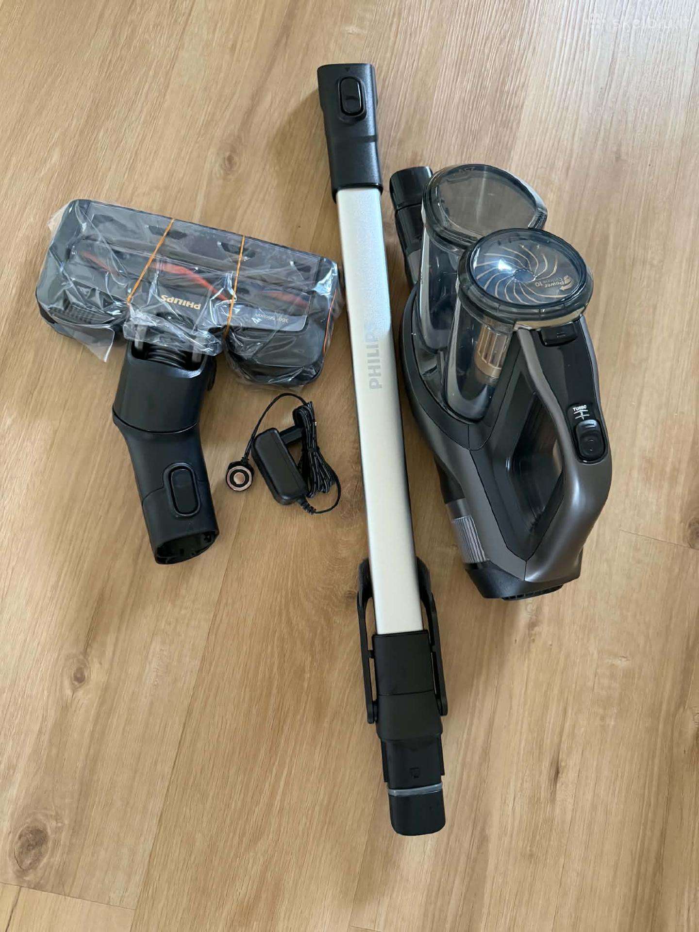 Naujas Philips Xc8347/01 siurblys