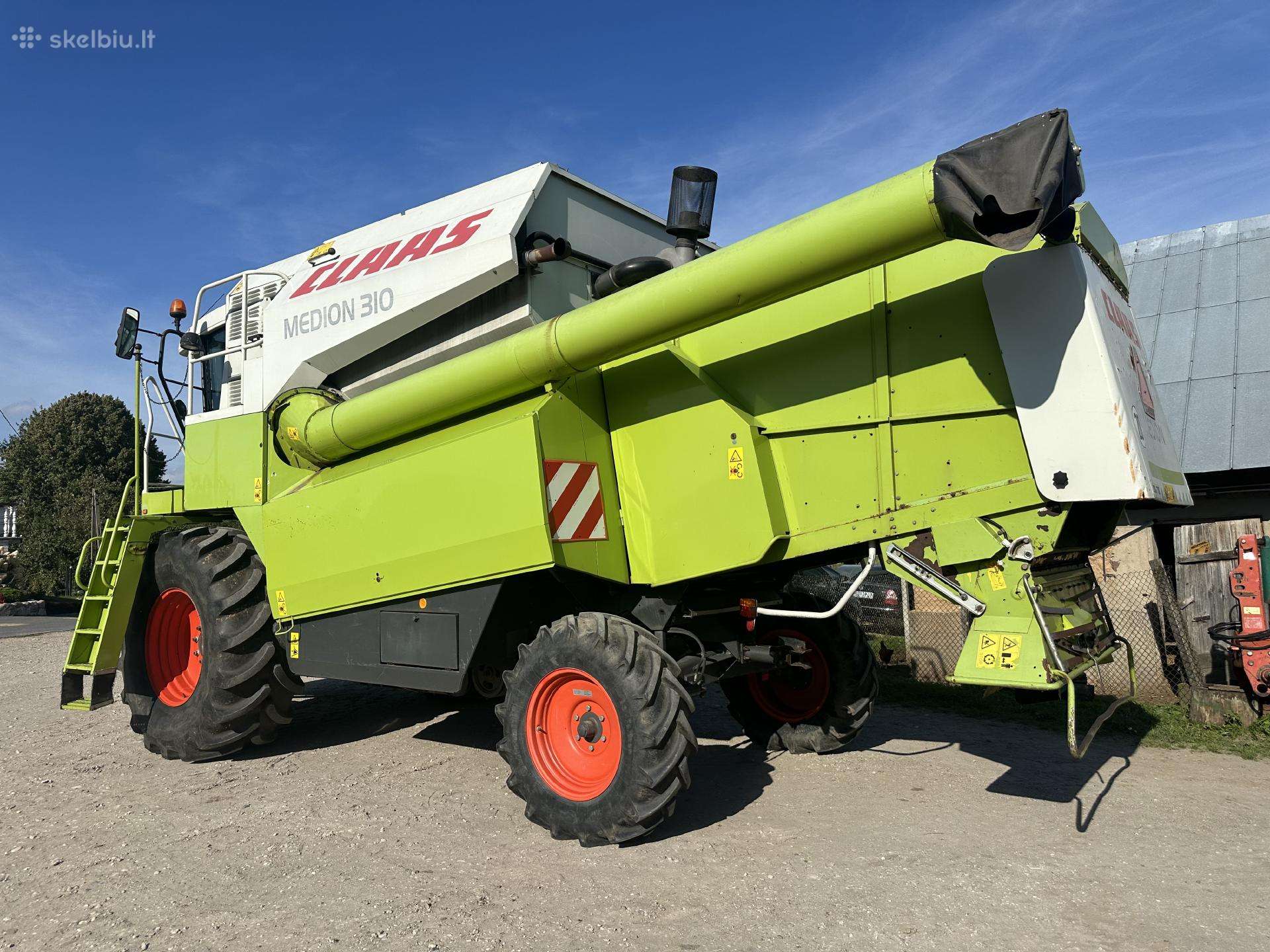 Claas 310, kombainai