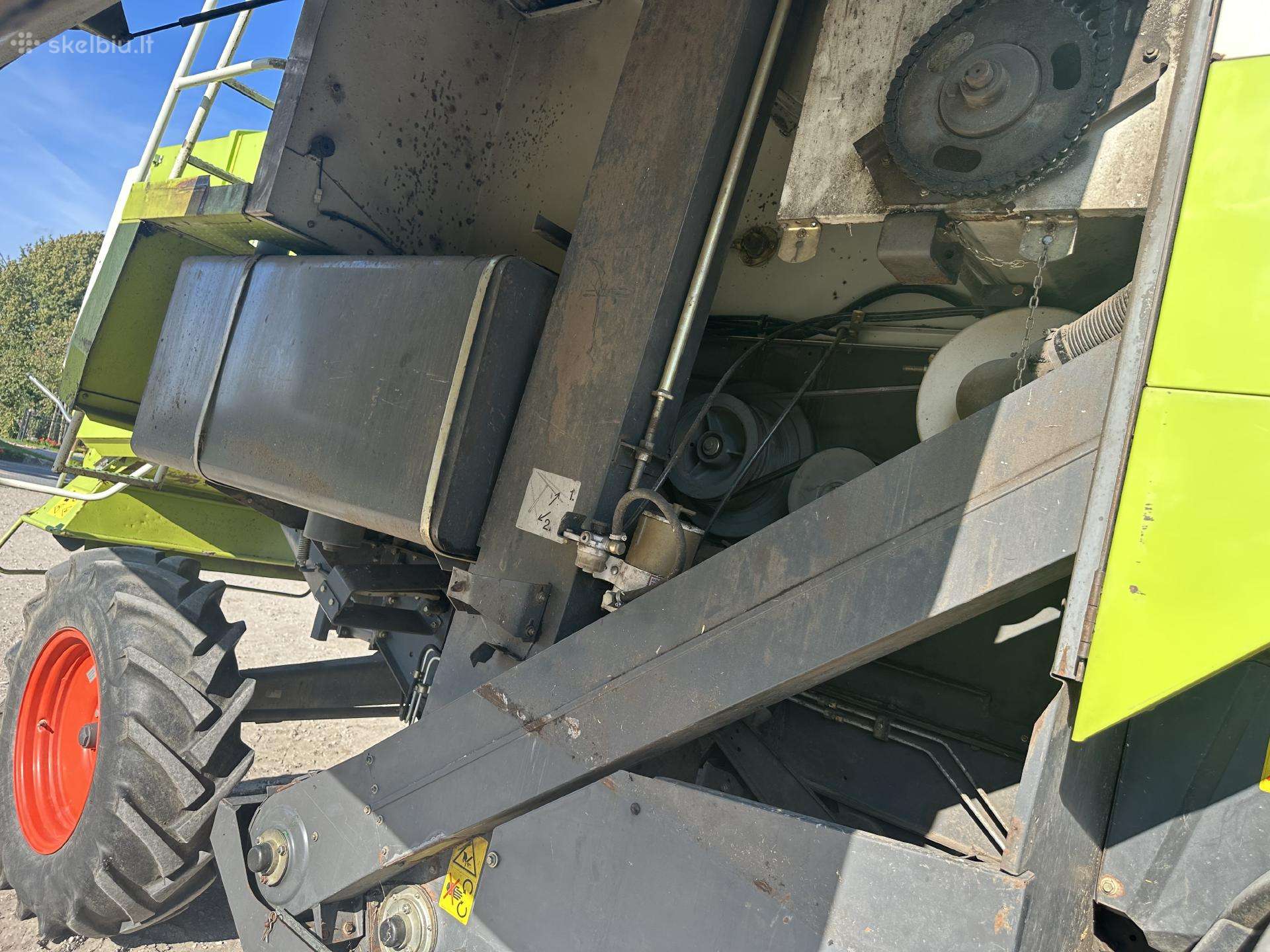 Claas 310, kombainai