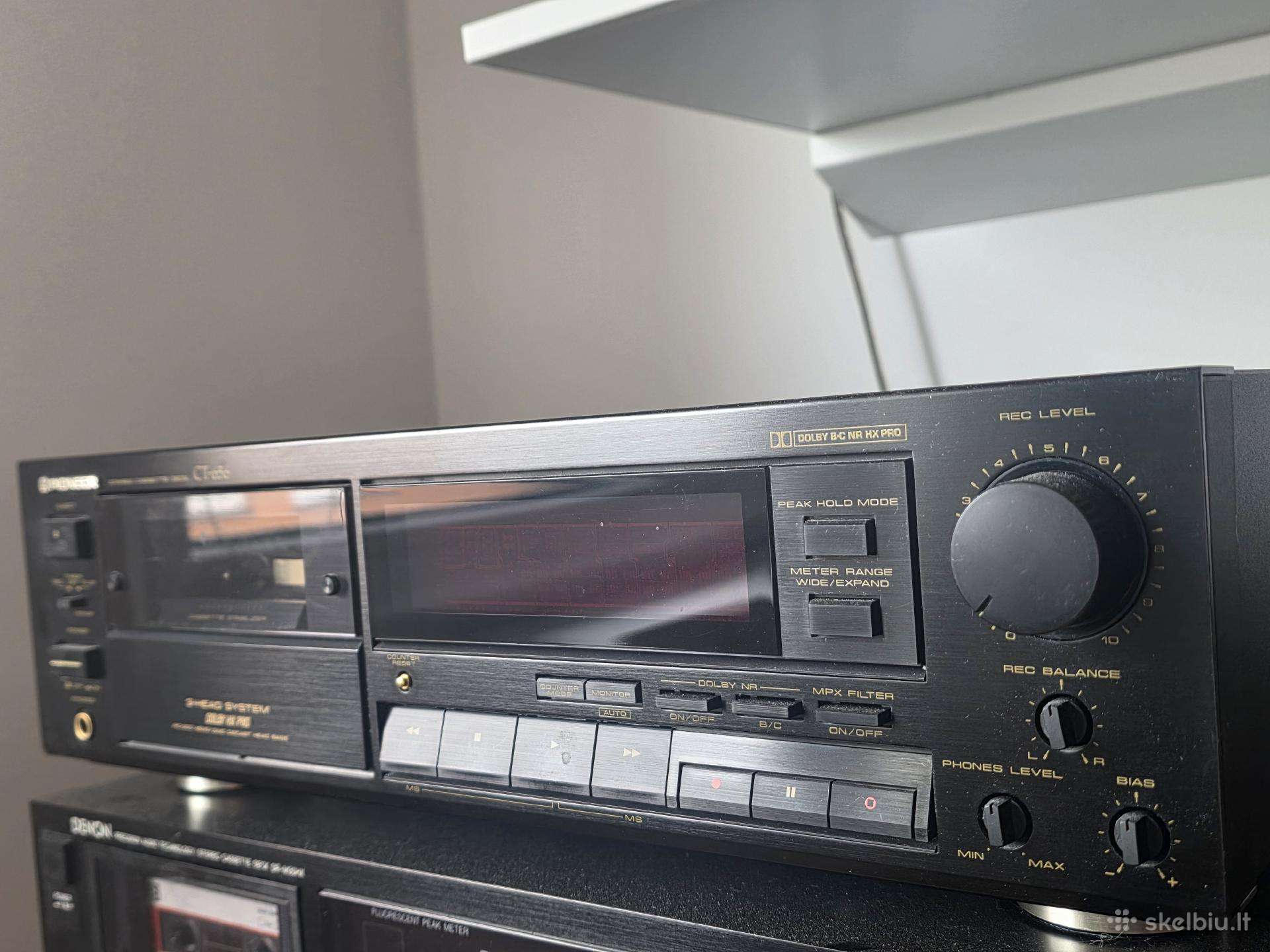 Parduodu deką Pioneer 3 Head