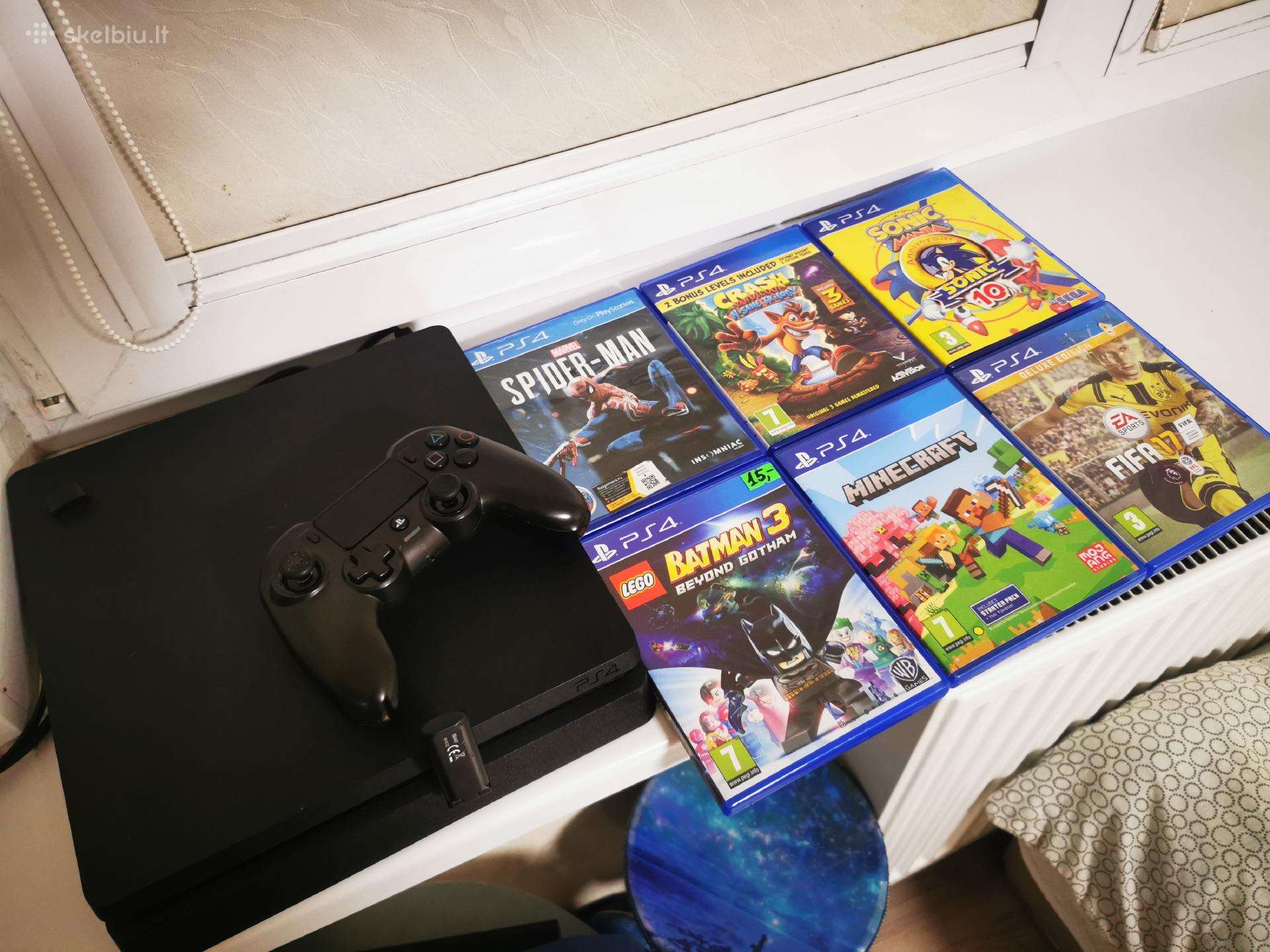 Sony Playstation 4 Slim + 6 CD