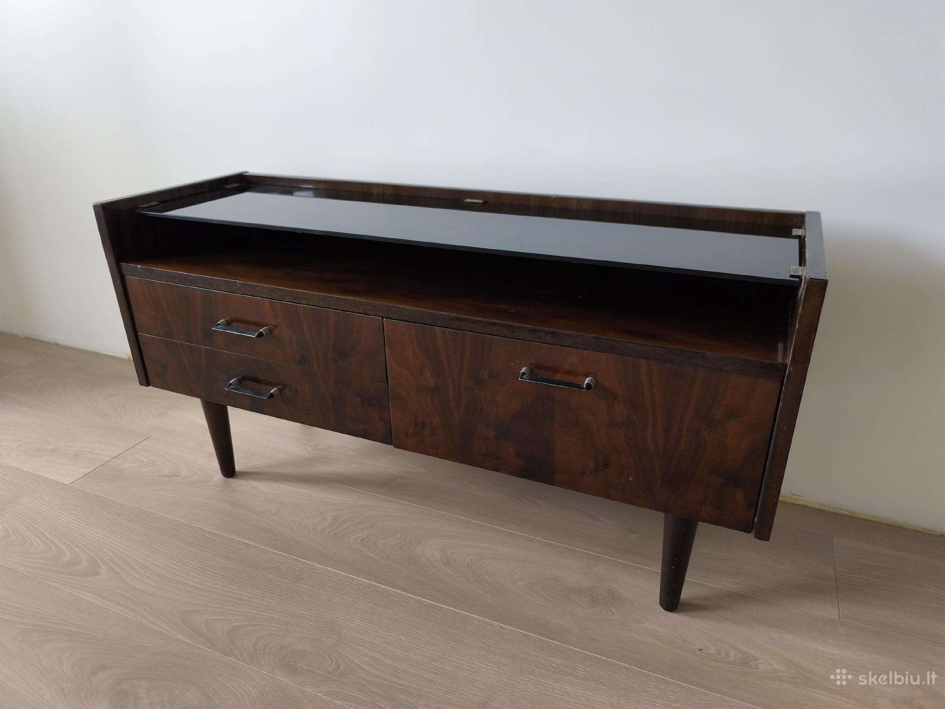 Mid Century Modern medinė konsolė / spintelė