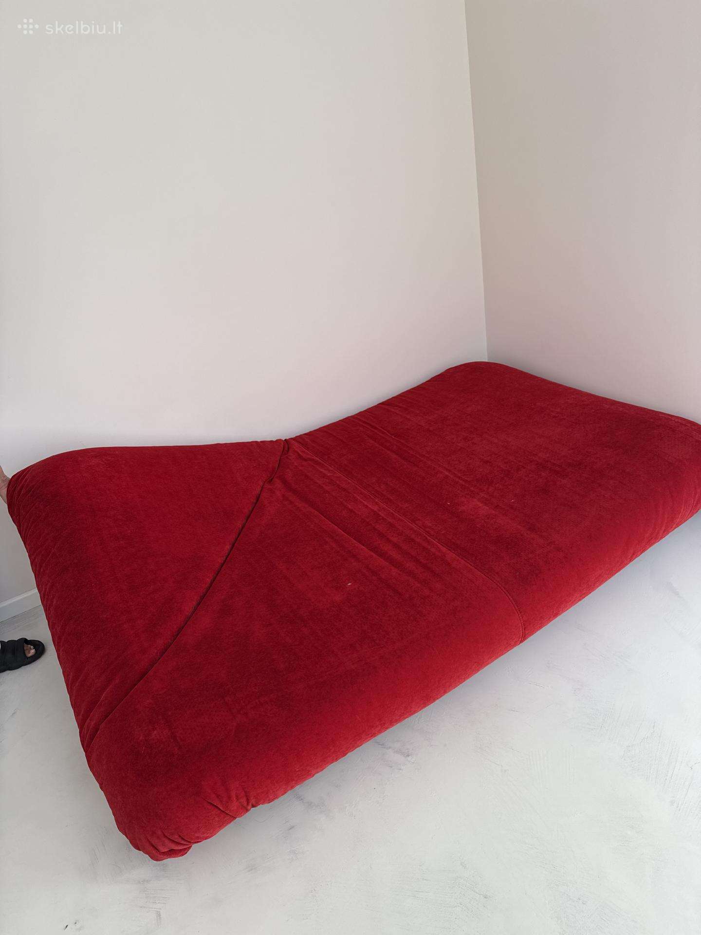 Dovanoju lova-sofa