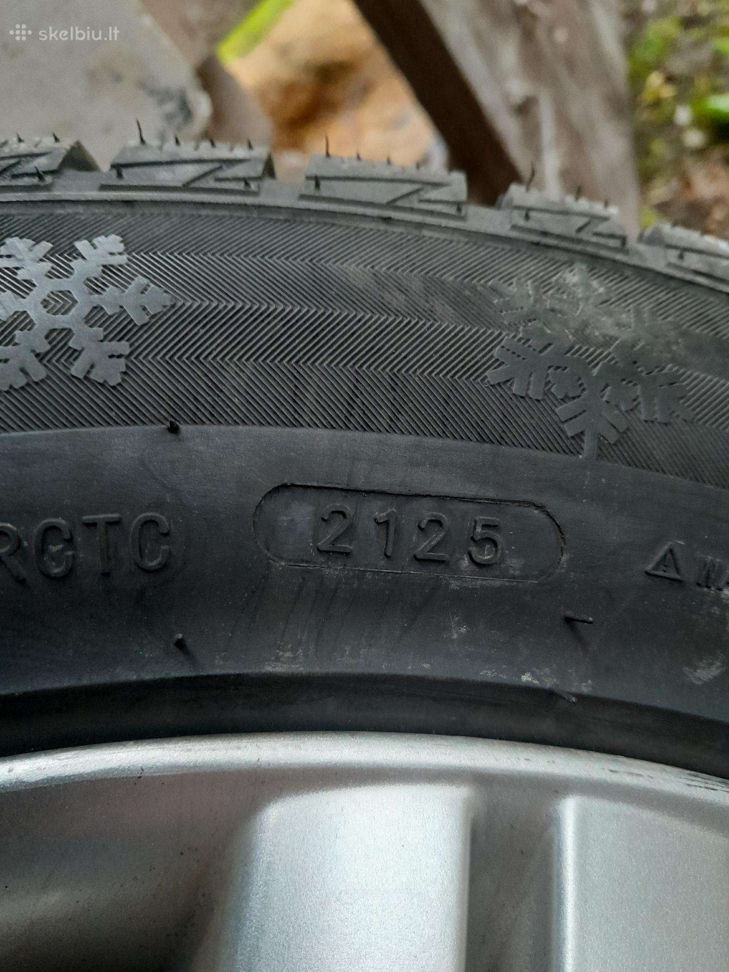 Parduadu wpassat 17ratus su naujom padangom
