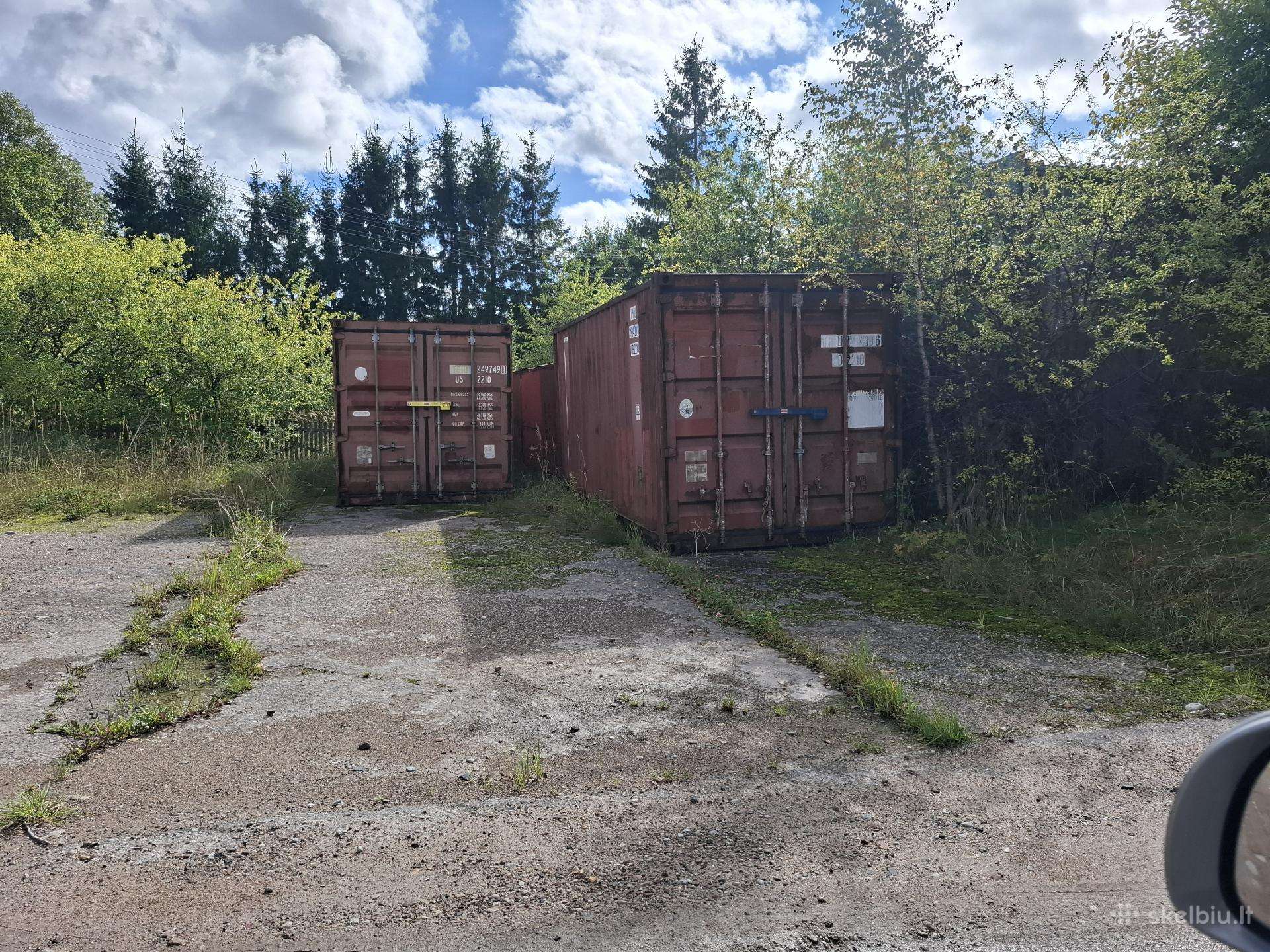 Jūriniai konteineriai