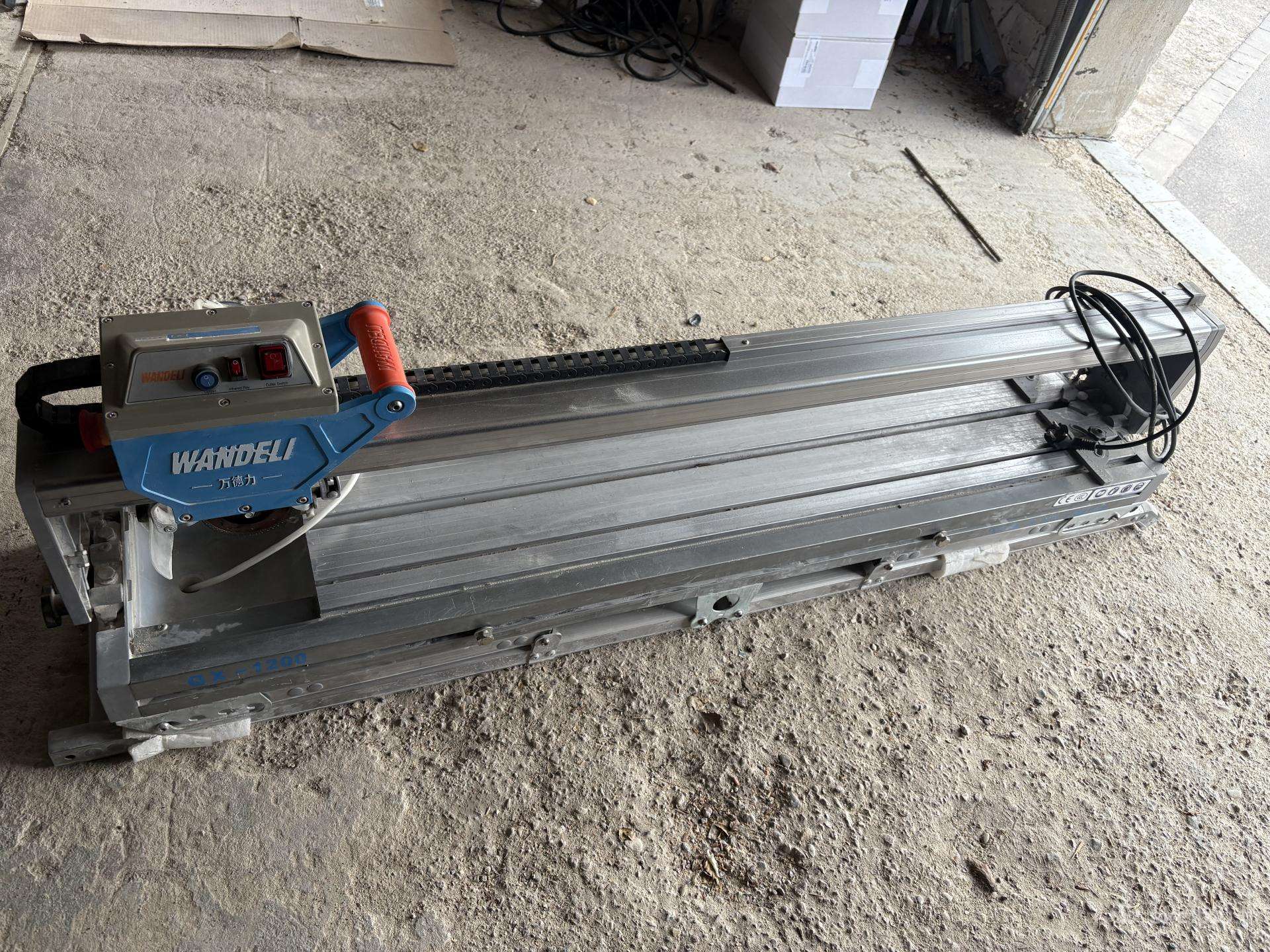 Plytelių pjovimo staklės Wandeli Qx-1200