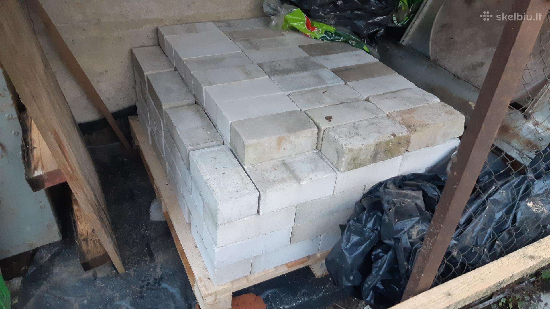 Nauji statybiniai blokeliai dovanų