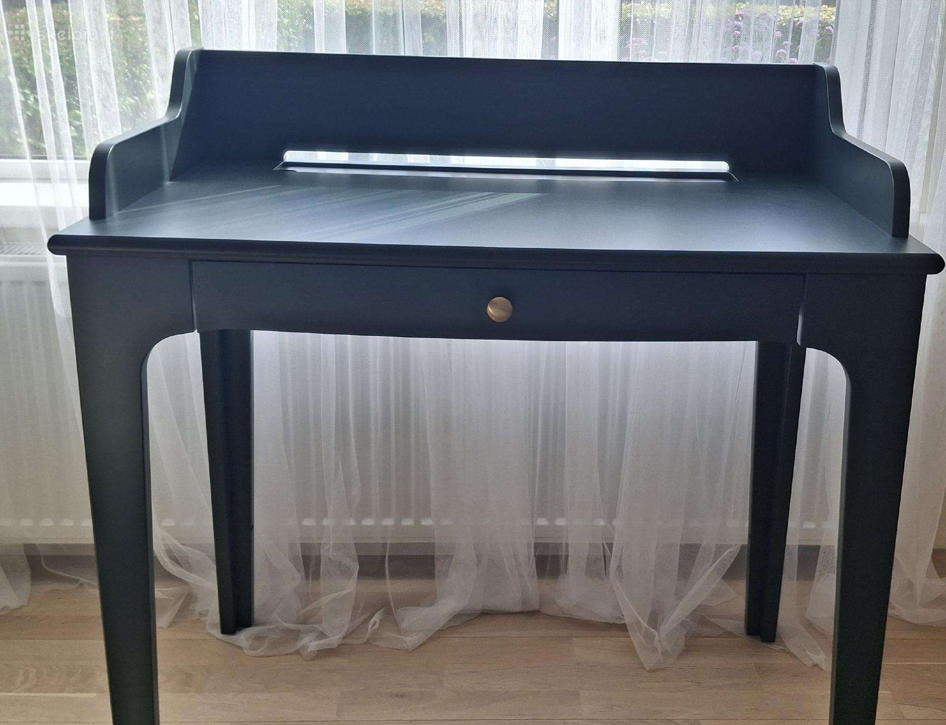Ikea Lommarp stalas