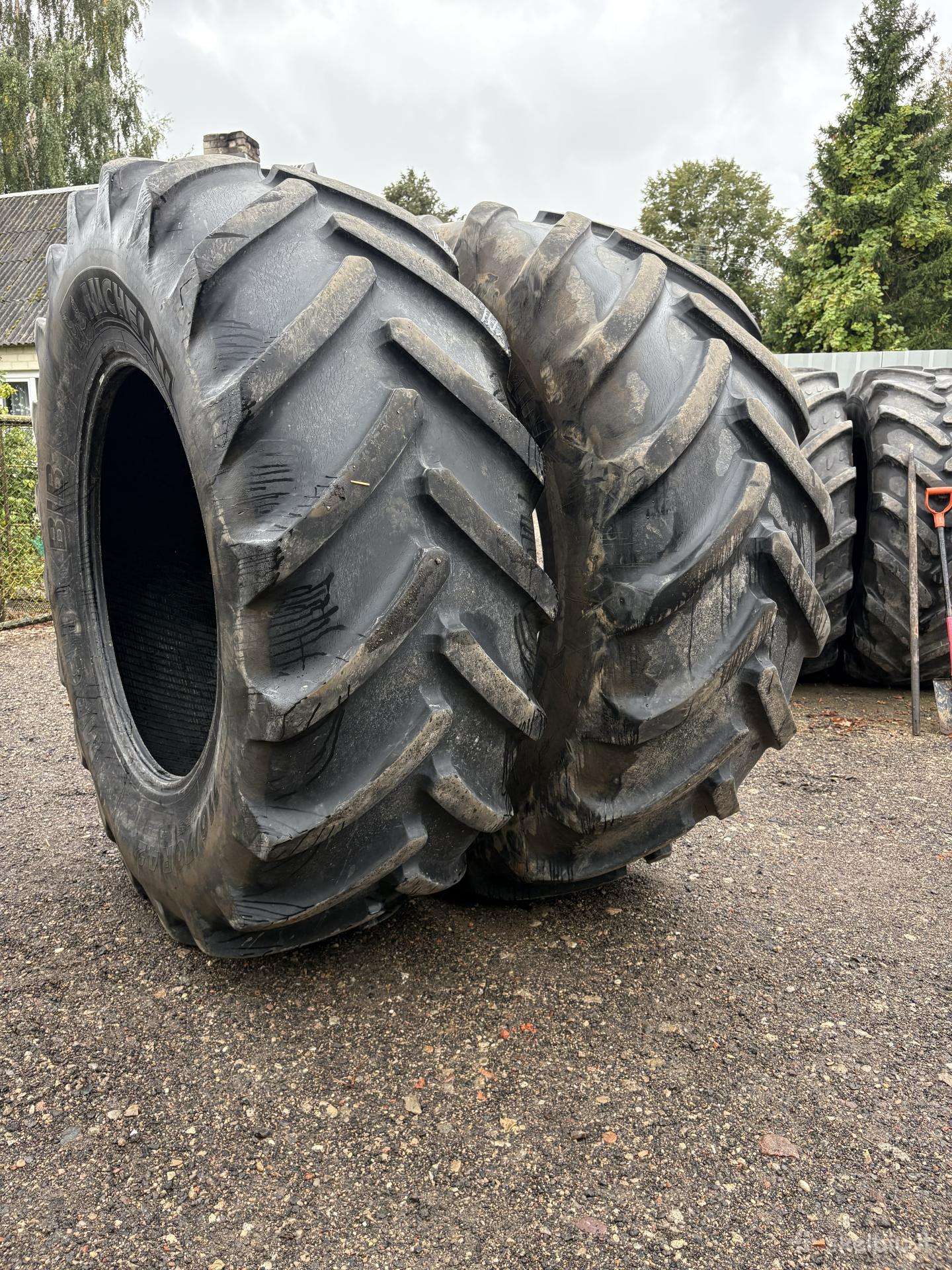 710/70r42 600/70r30 Michelin Machxbib Padangos