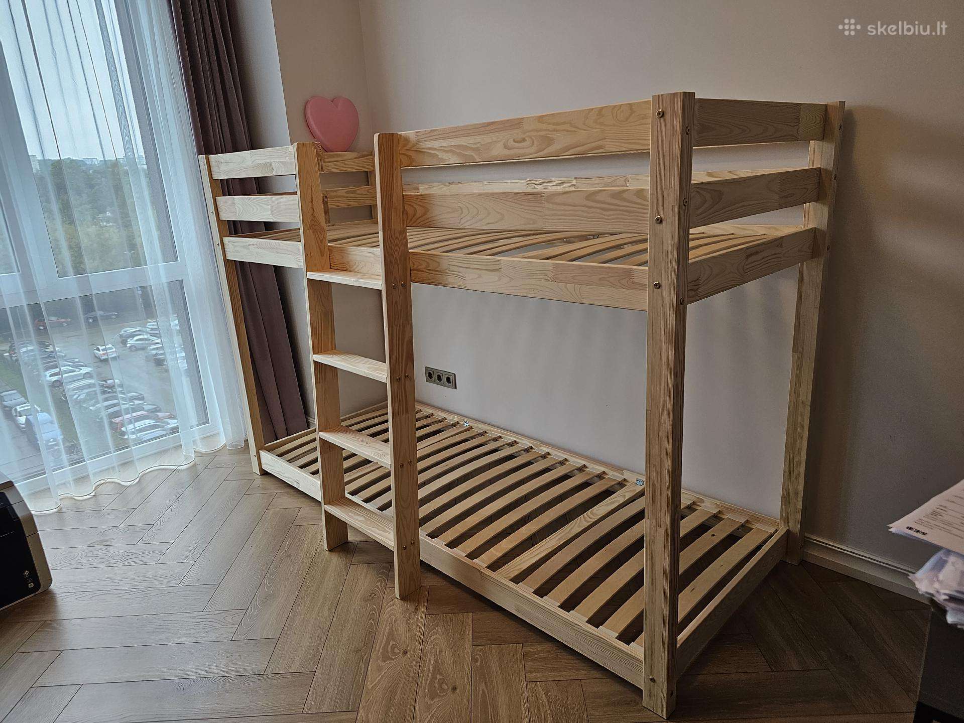 Dviejų aukštų lova, dviaukštė lova
