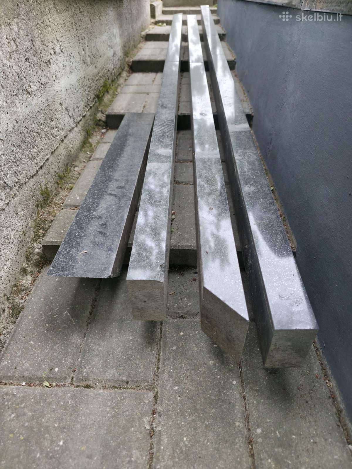 Karelijos juodo granito blokeliai kapavietei