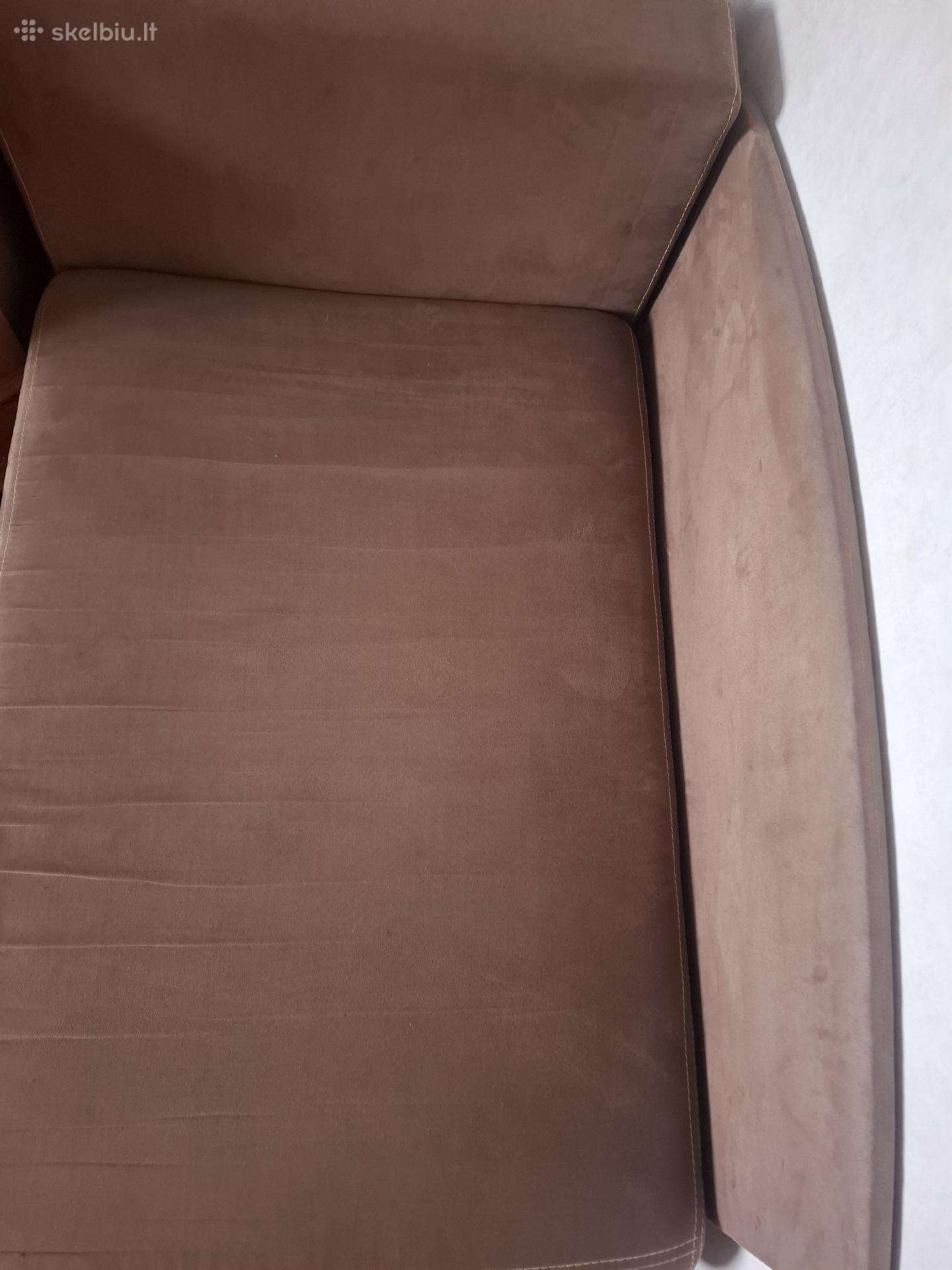Skubiai parduodu 3 išskleidžiamas lovas