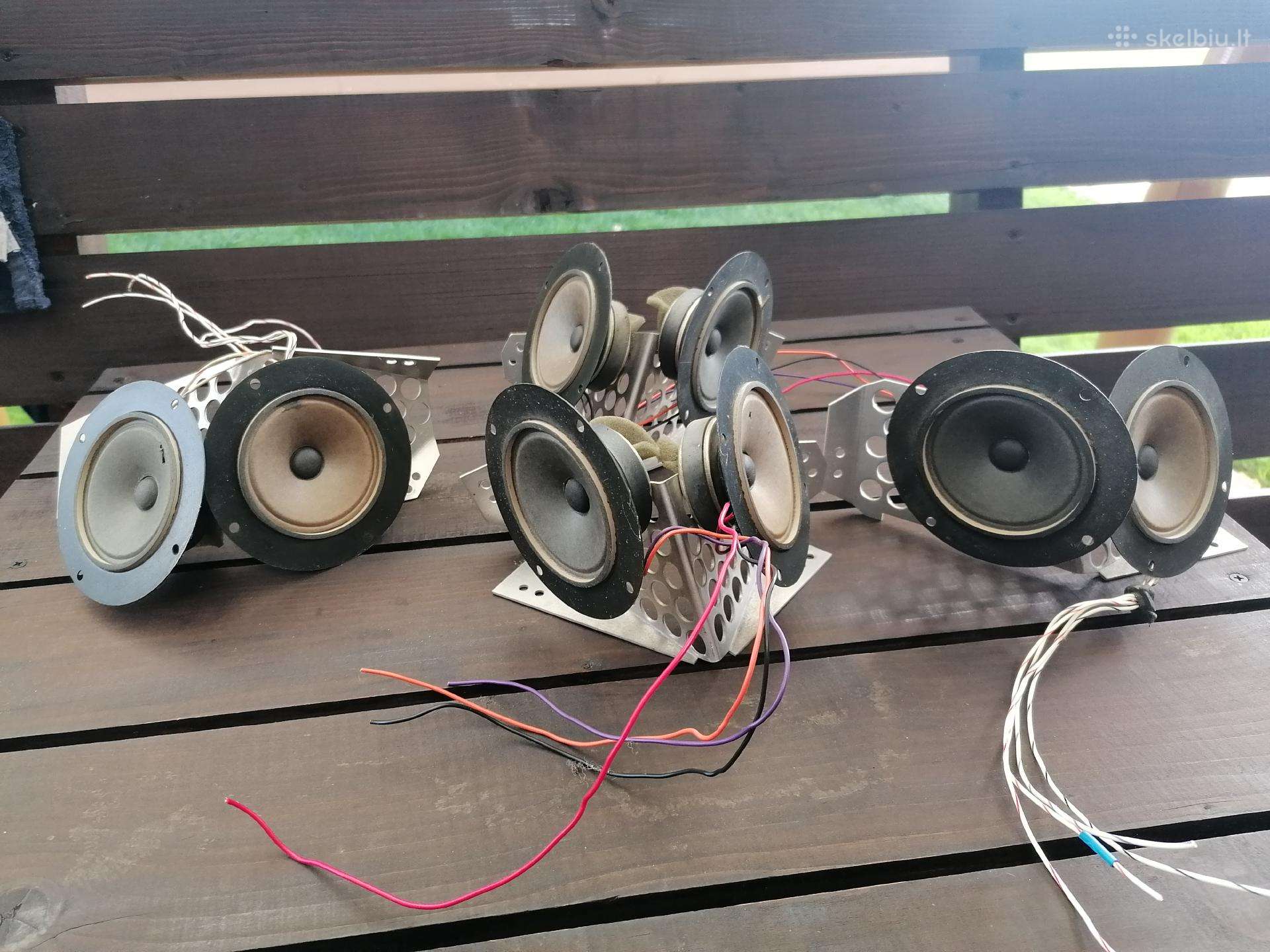 Bose 601 kolonėlių garsiakalbiai