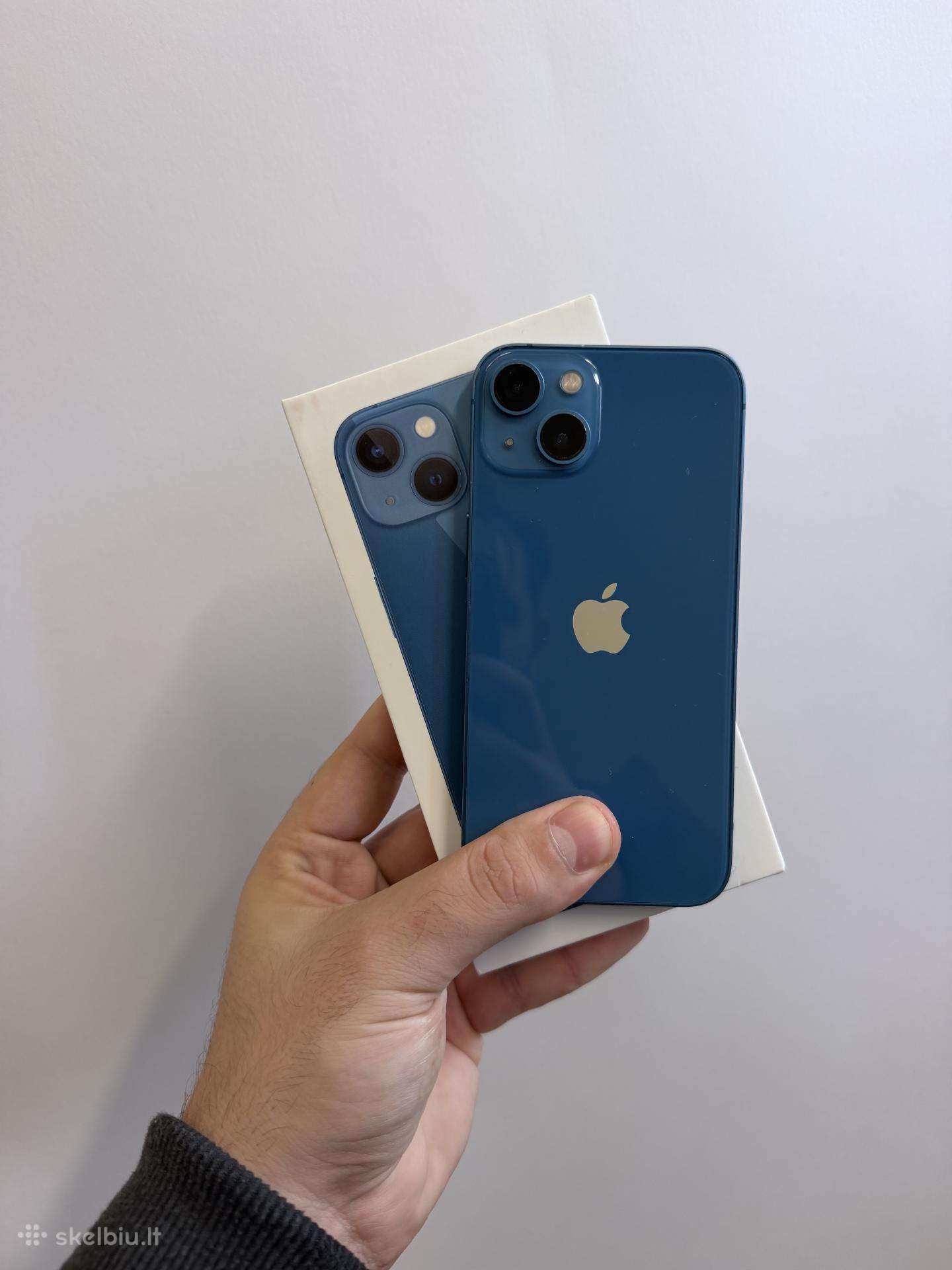 iPhone 13